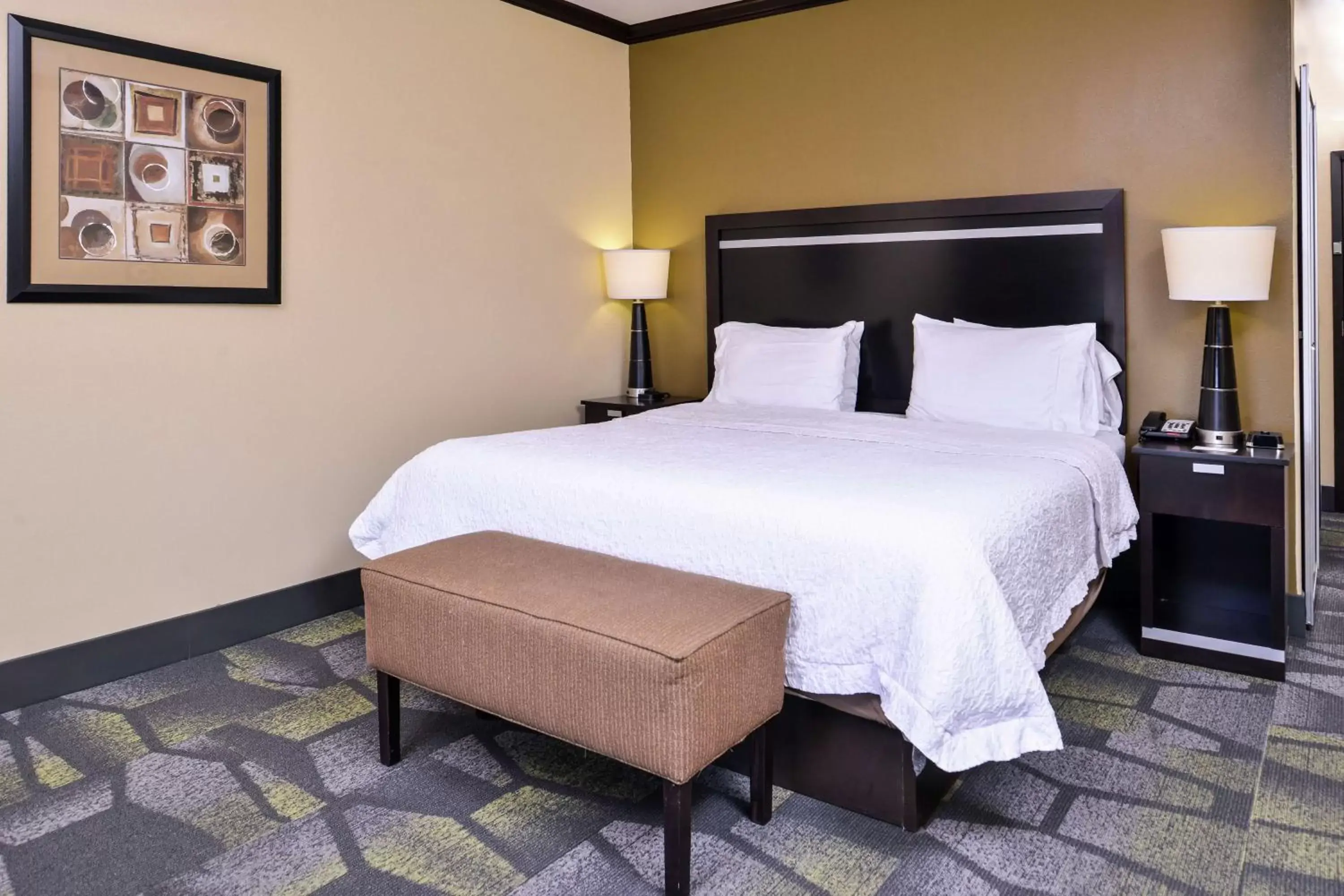 Bed in Hampton Inn & Suites Big Spring