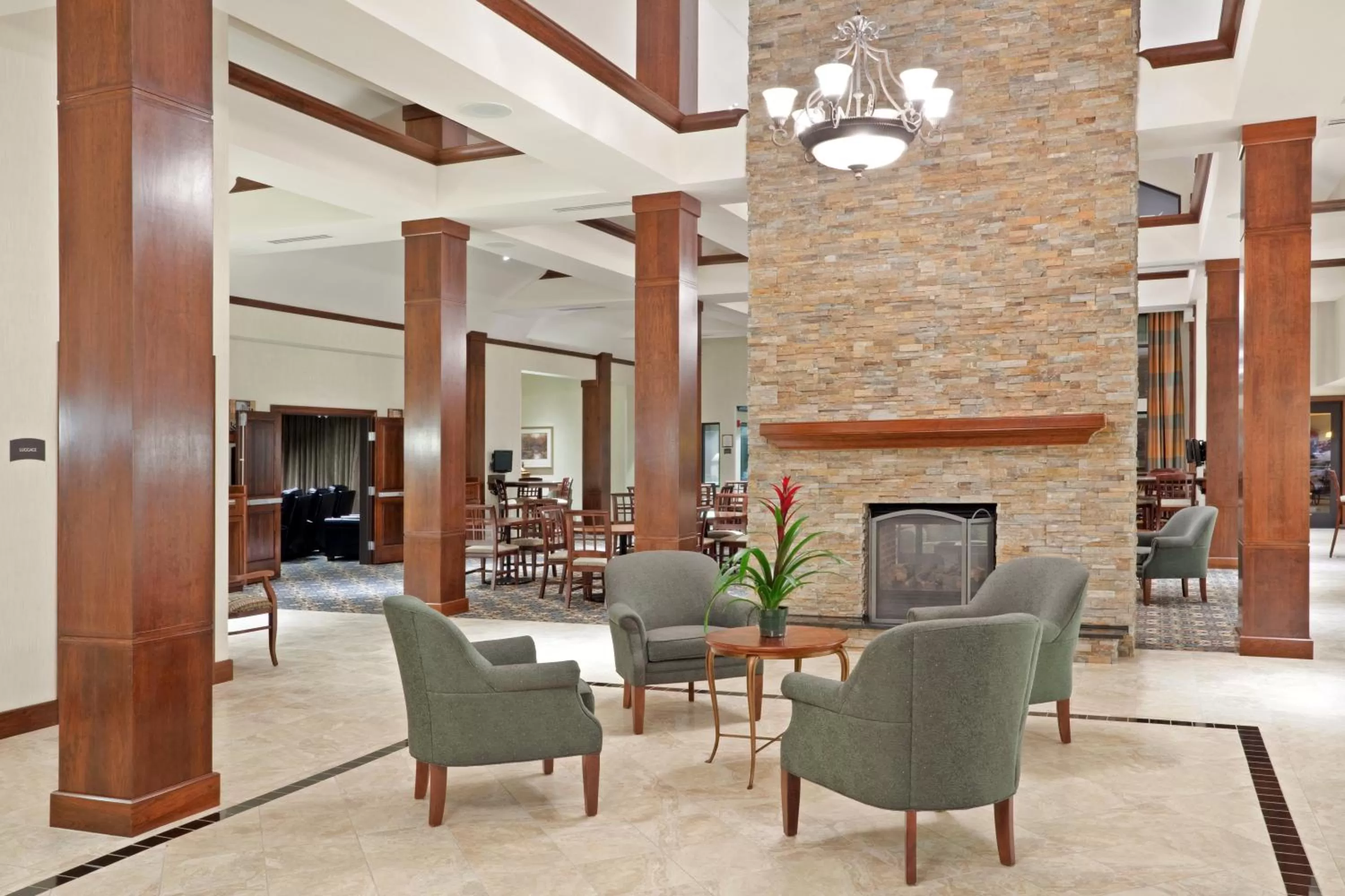 Property building in Staybridge Suites Everett - Paine Field by IHG
