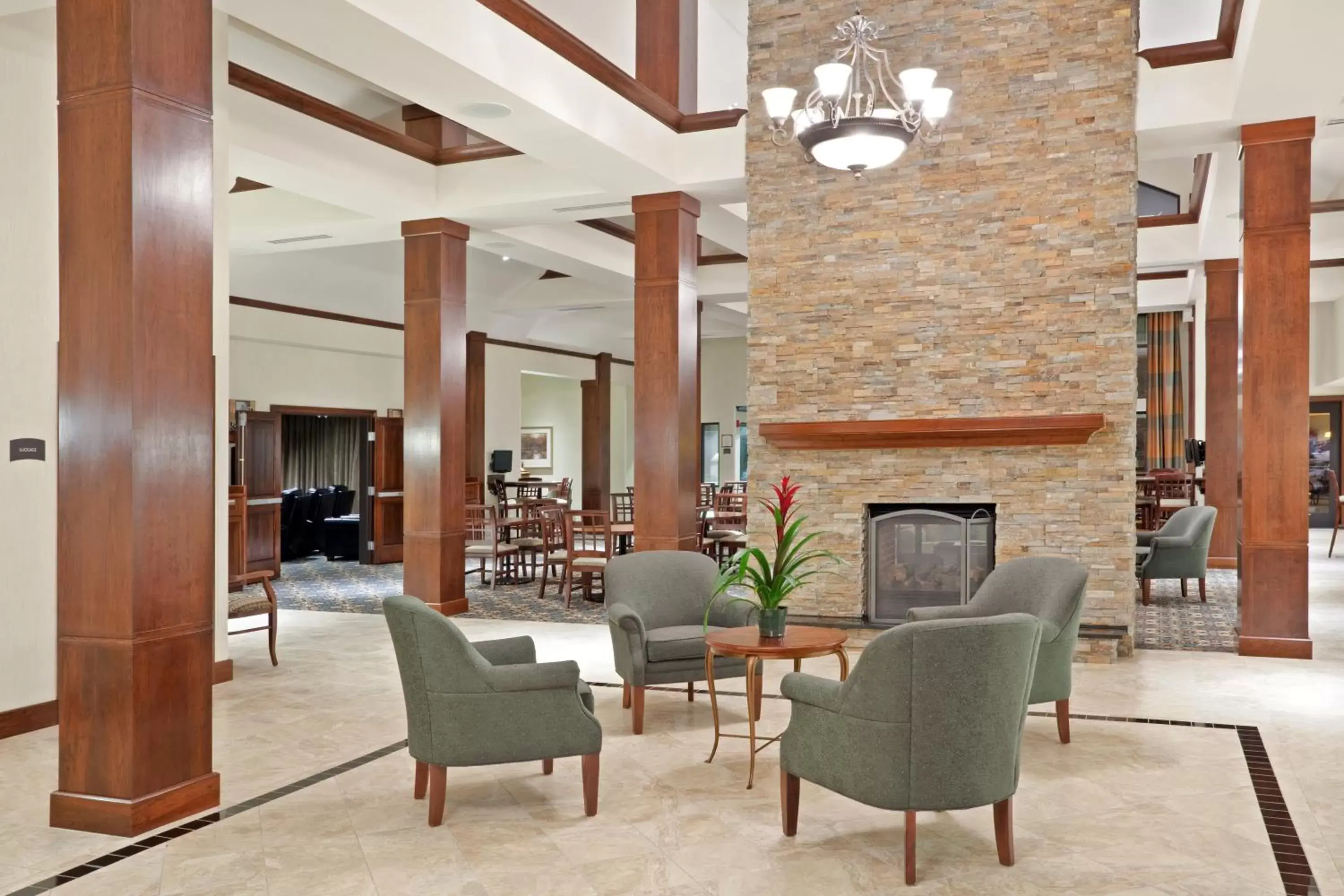 Property building, Lobby/Reception in Staybridge Suites Everett - Paine Field, an IHG Hotel