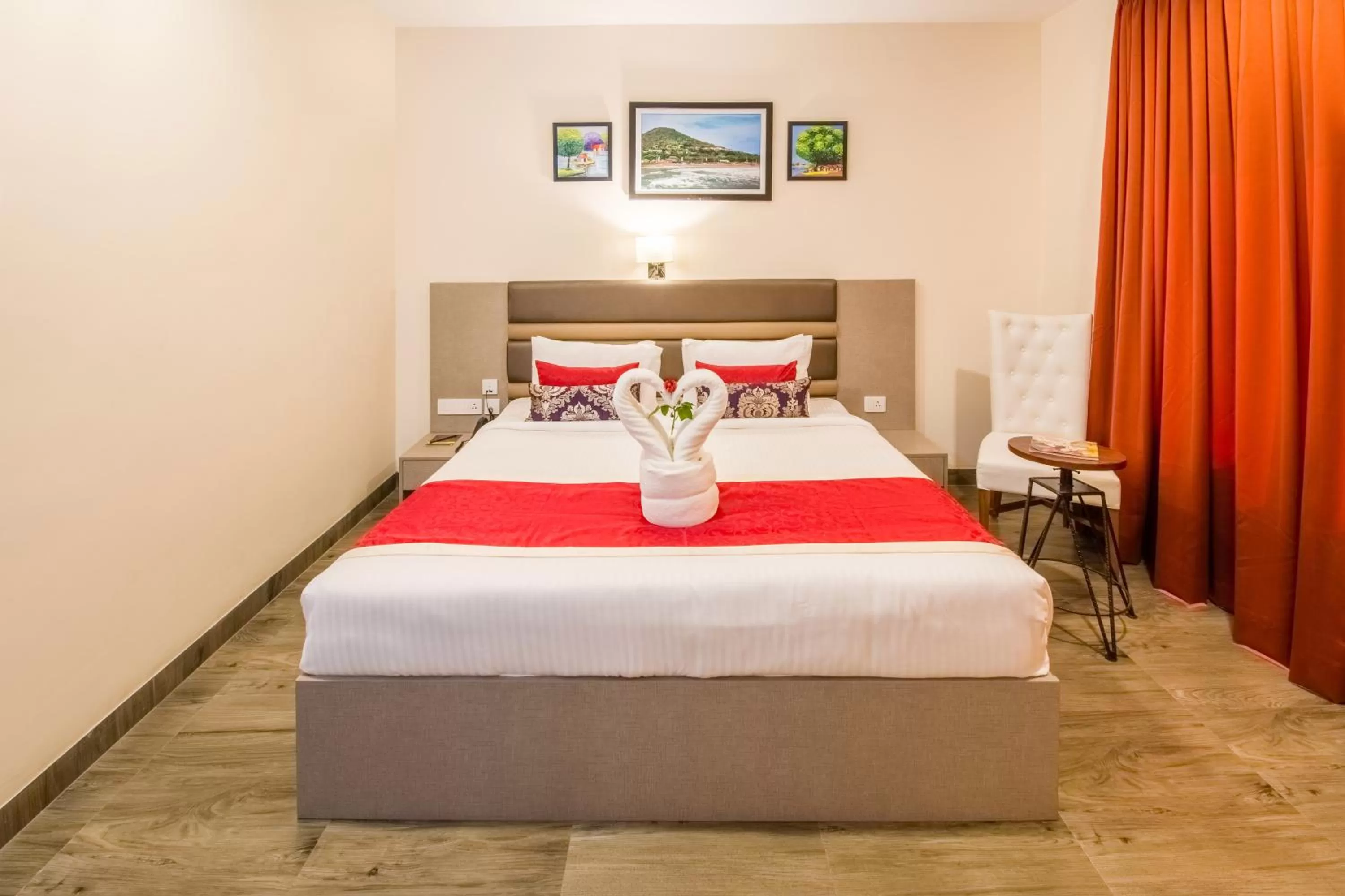 Bed in Mantris Hotel