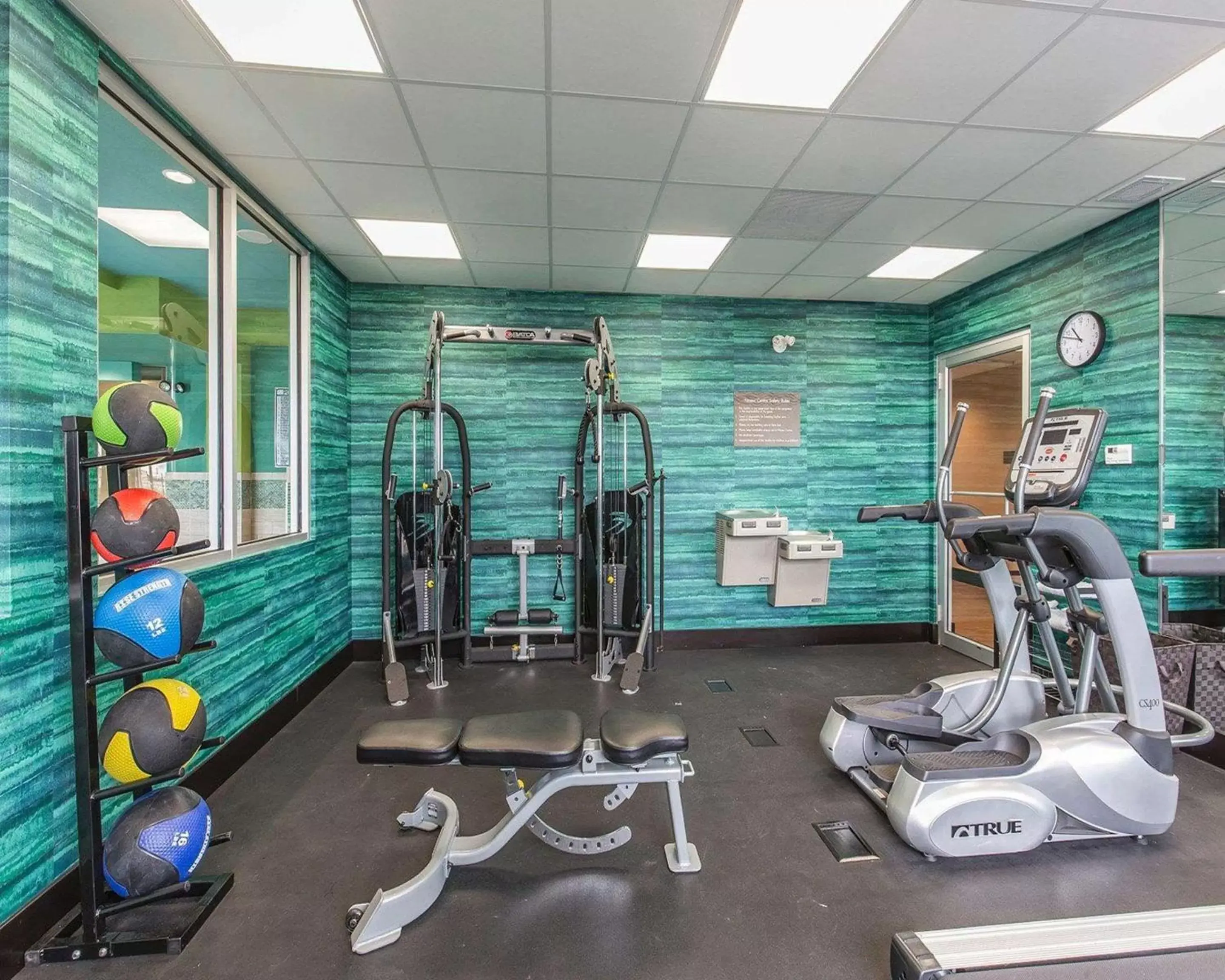 Fitness centre/facilities, Fitness Center/Facilities in Comfort Inn & Suites Airport North