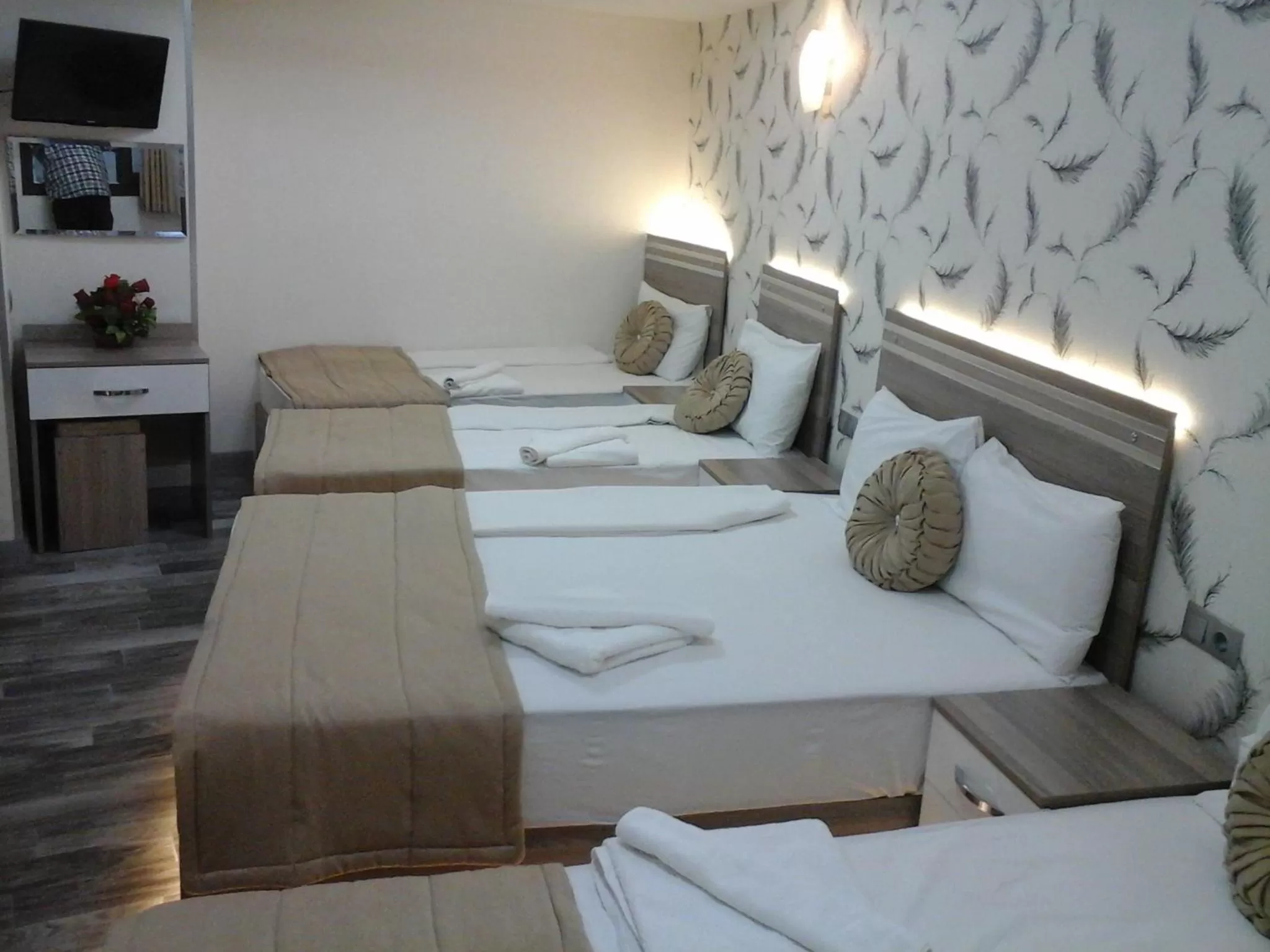 Bedroom, Bed in Olimpiyat Hotel Izmir