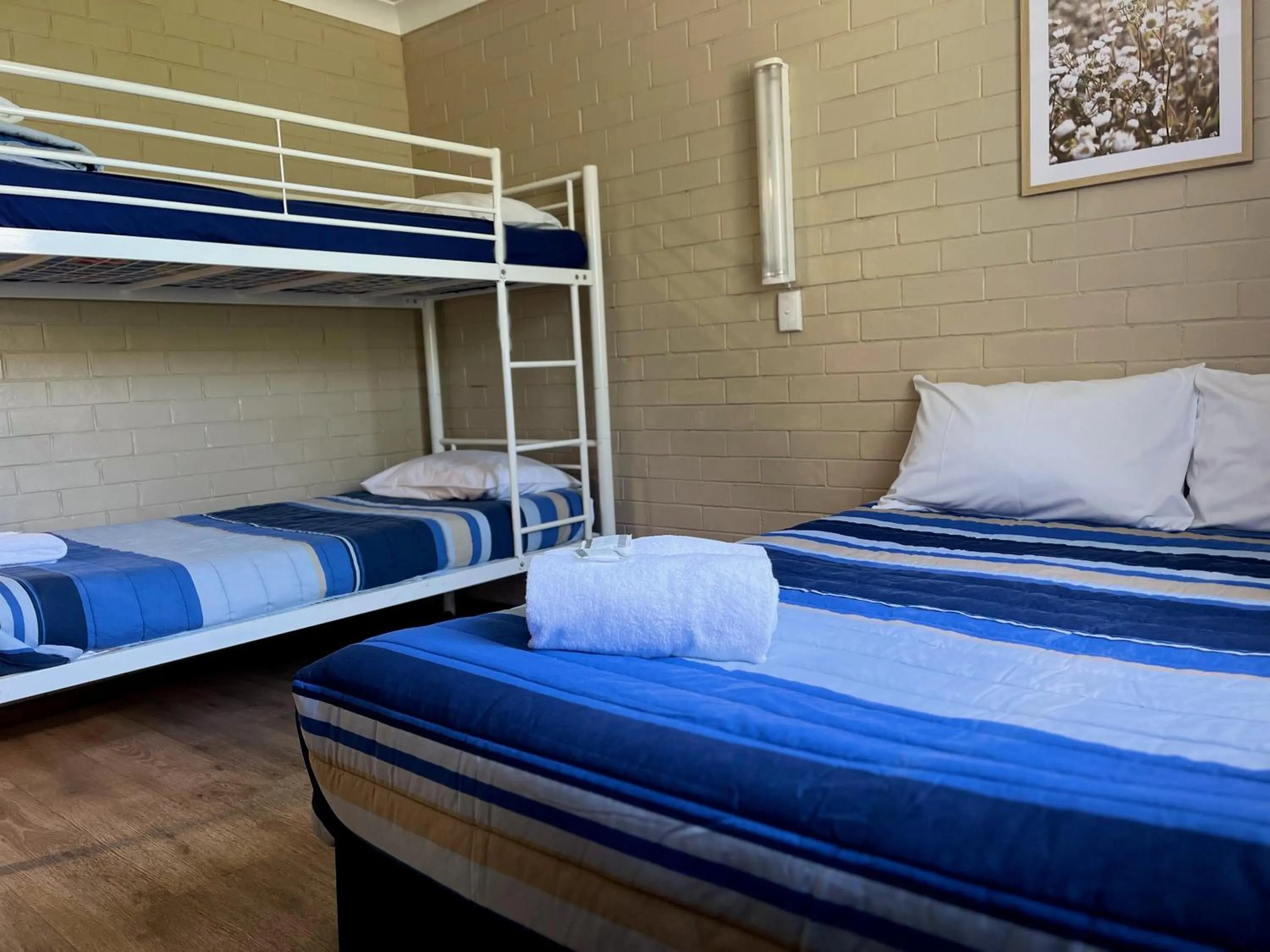 Bedroom, Bed in Emu Beach Chalets