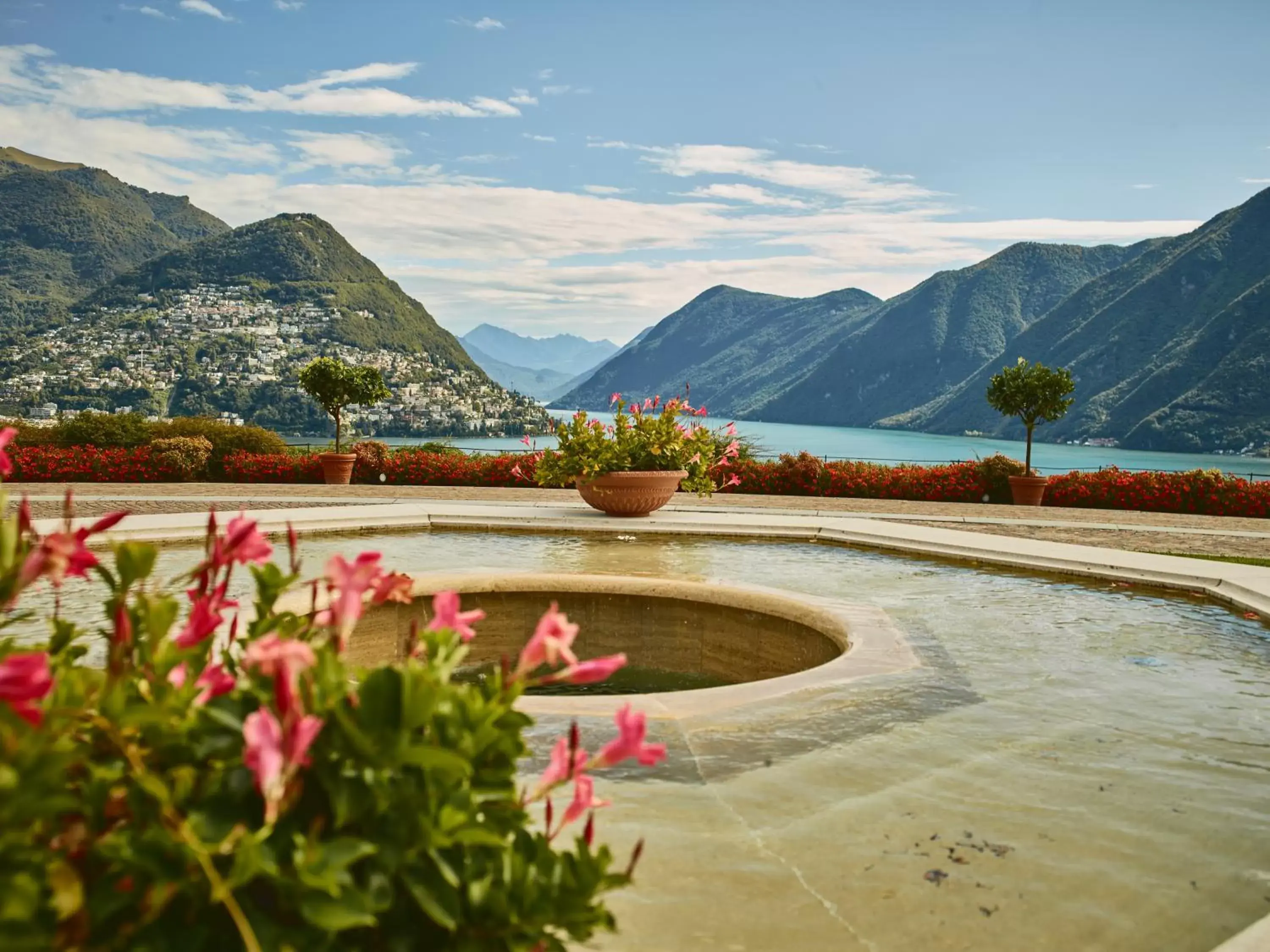 Lake view, Mountain View in Villa Principe Leopoldo - Ticino Hotels Group