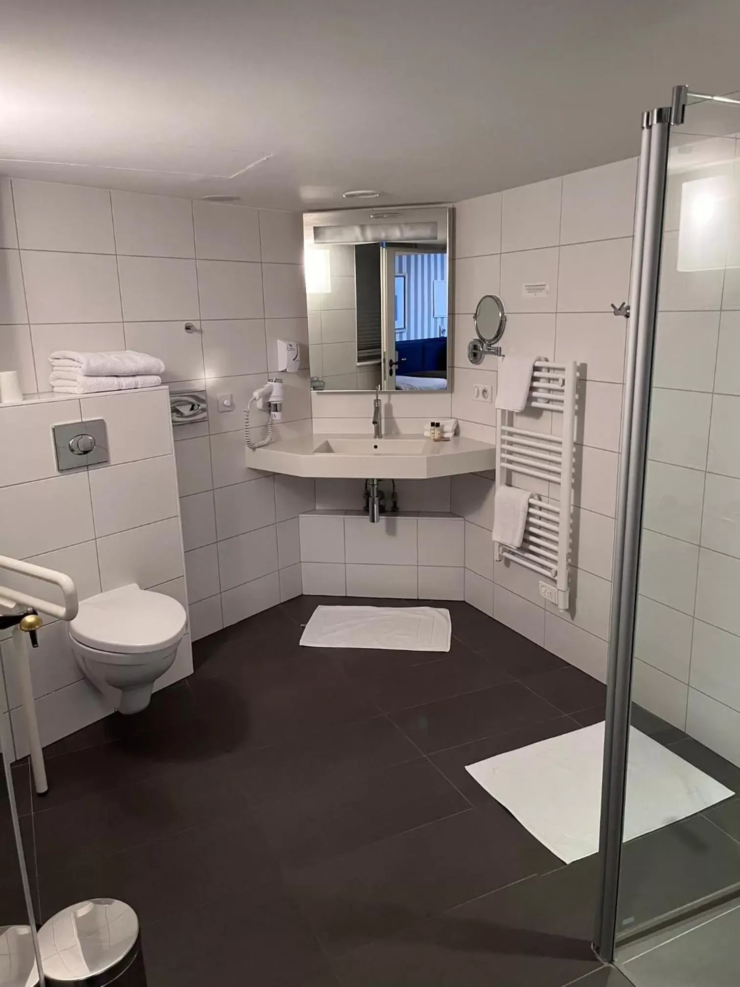 Bathroom in Hôtel Ettenheim