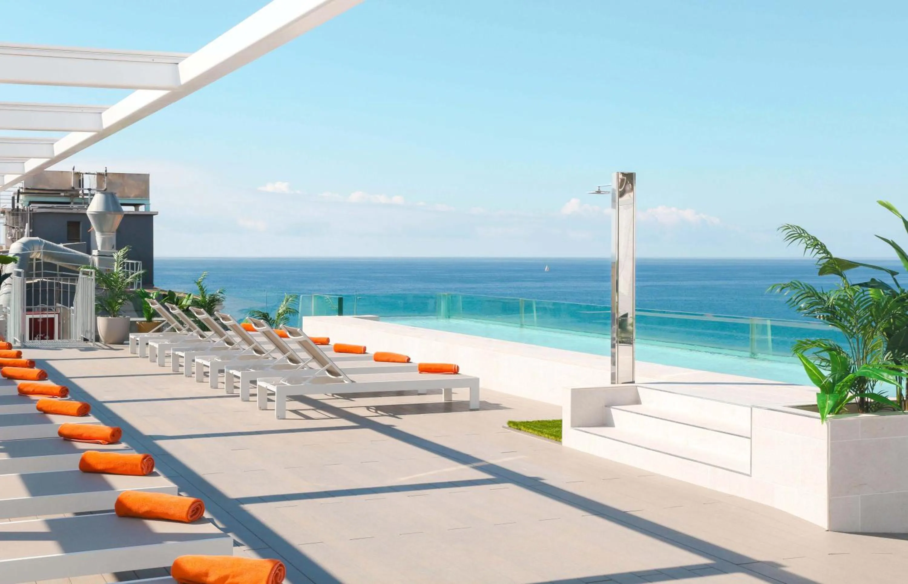 Swimming pool in KAKTUS Hotel Kaktus Playa