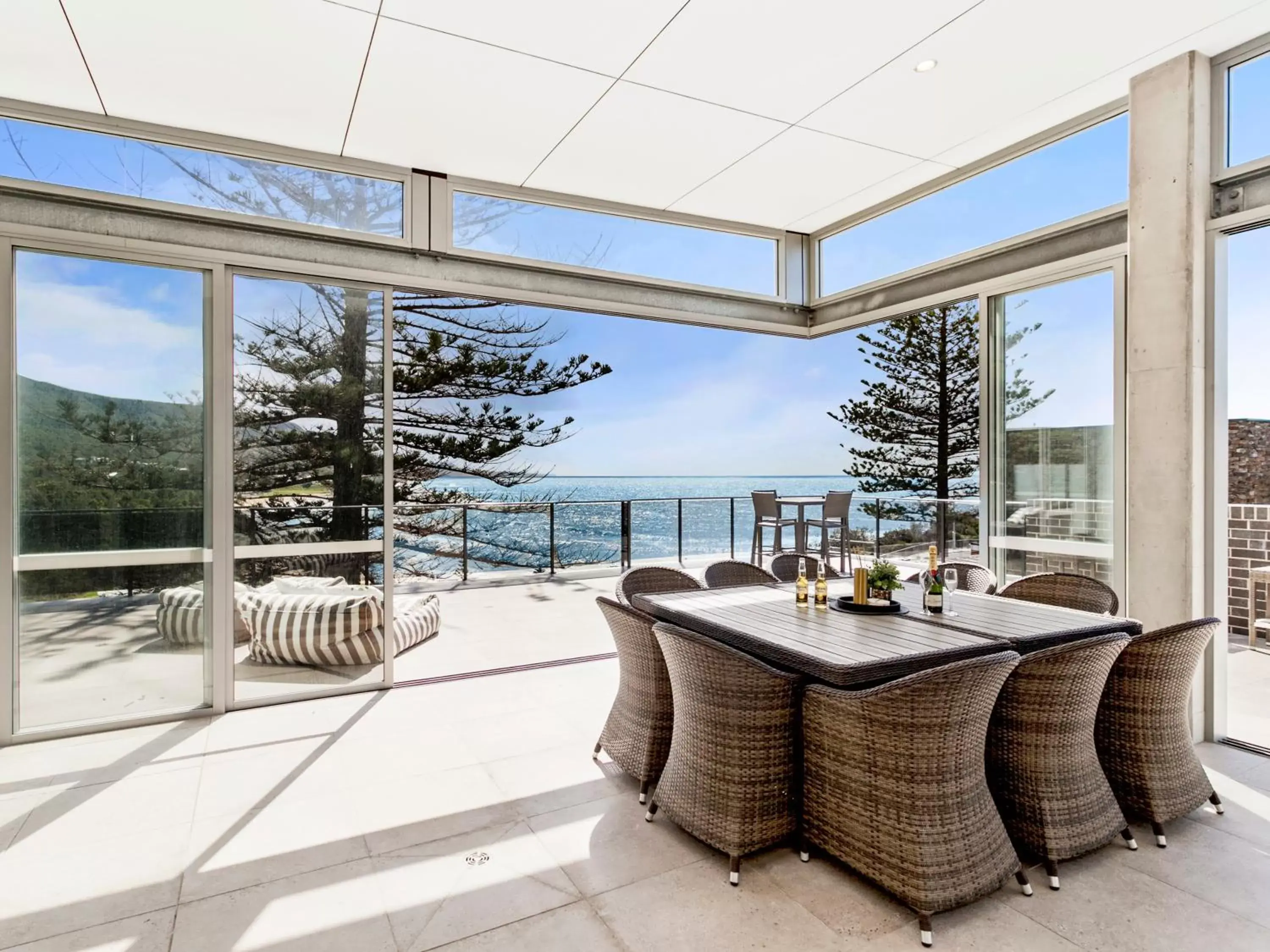 North East Facing Two-Bedroom Penthouse in Headlands Austinmer Beach North East Facing Two-Bedroom Penthouse in Headlands Austinmer Beach