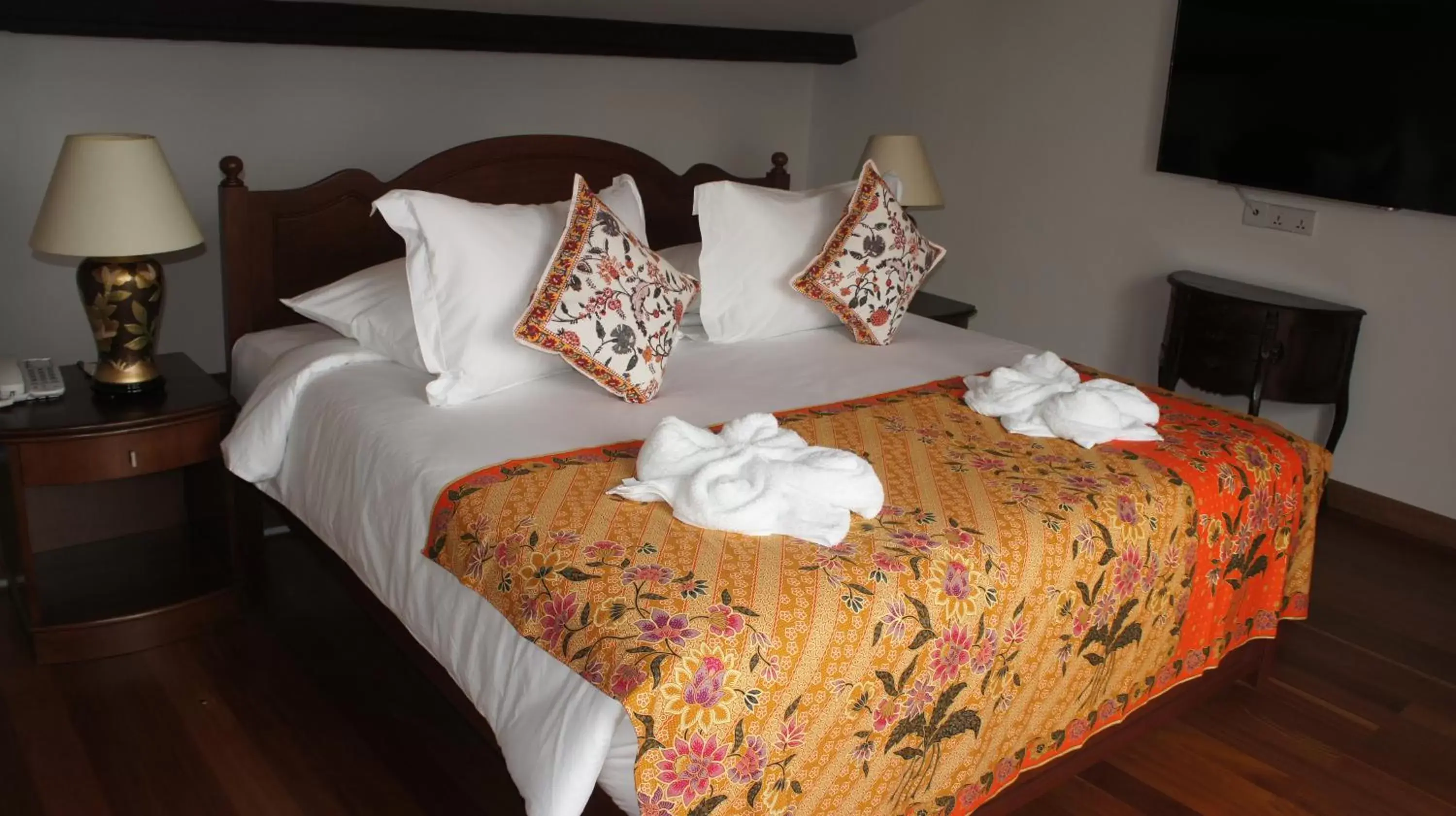 Bed in Heeren Straits Hotel Bed in Heeren Straits Hotel