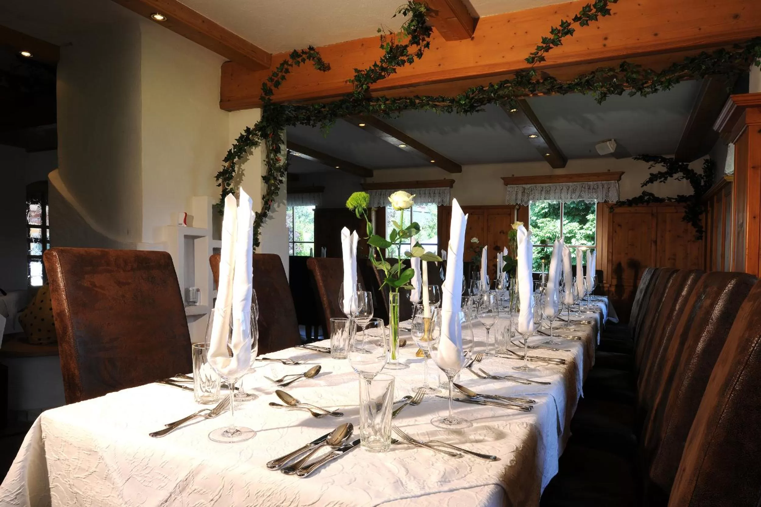 Restaurant/places to eat in Scheffer's Hotel