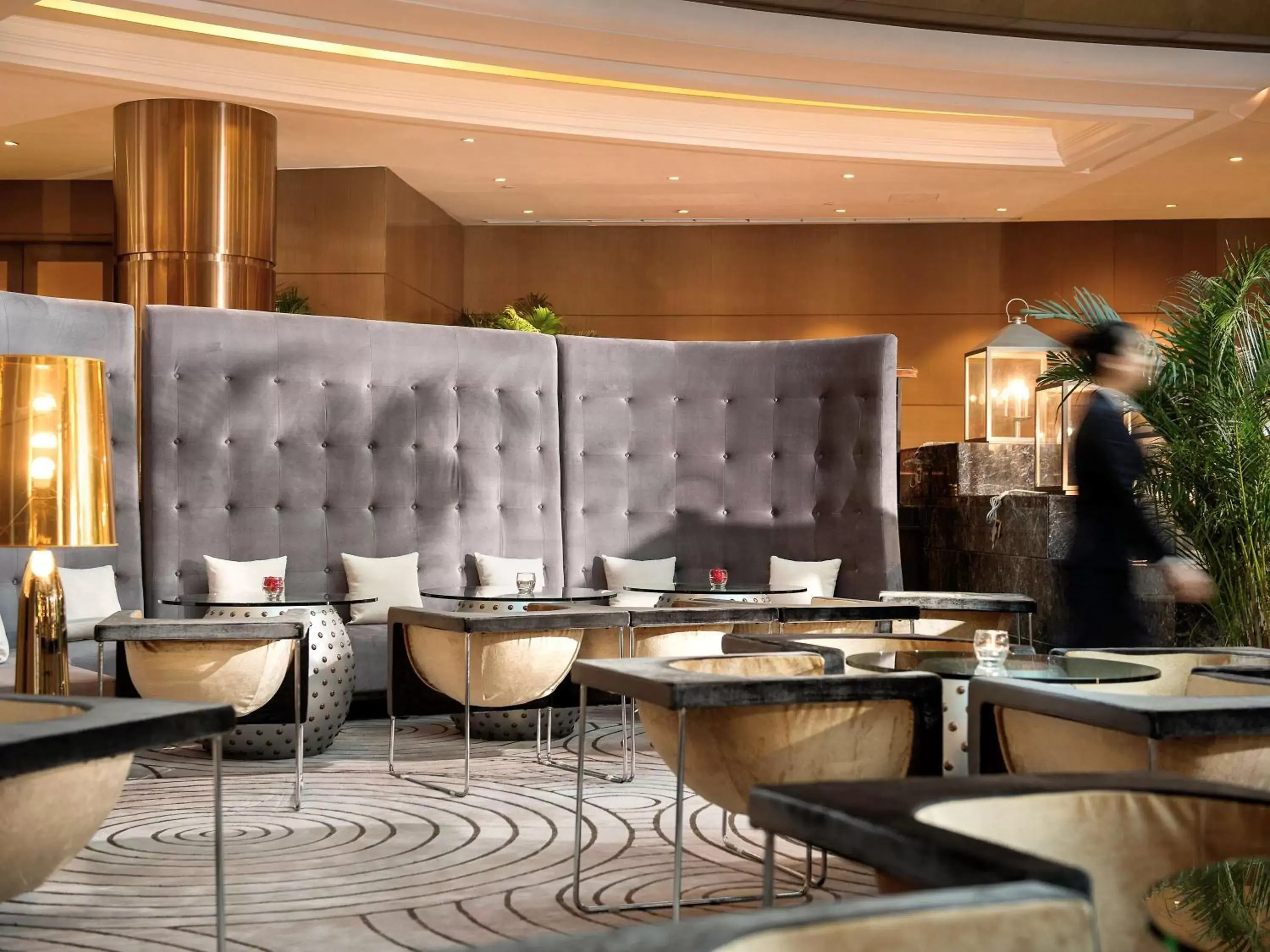 Lounge or bar in Sofitel Zhengzhou International