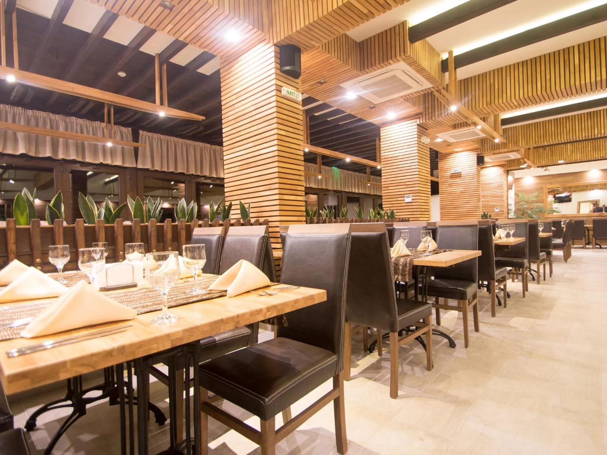 Restaurant/places to eat in Park Hotel Asenevtsi