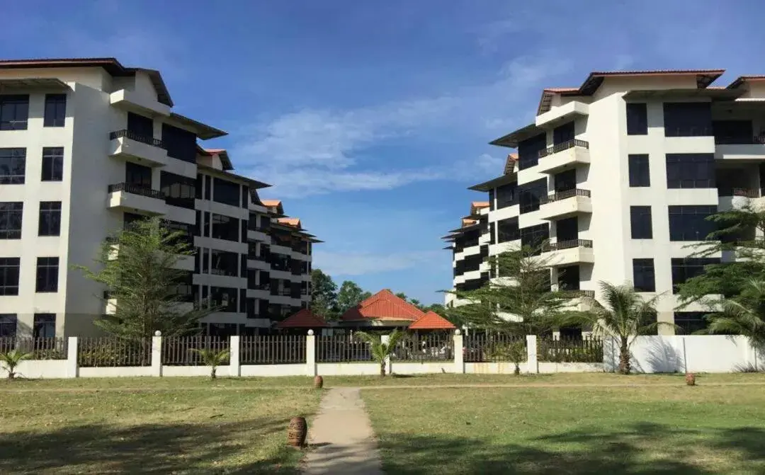 Property Building in Samsuria Beach Resort & Residence