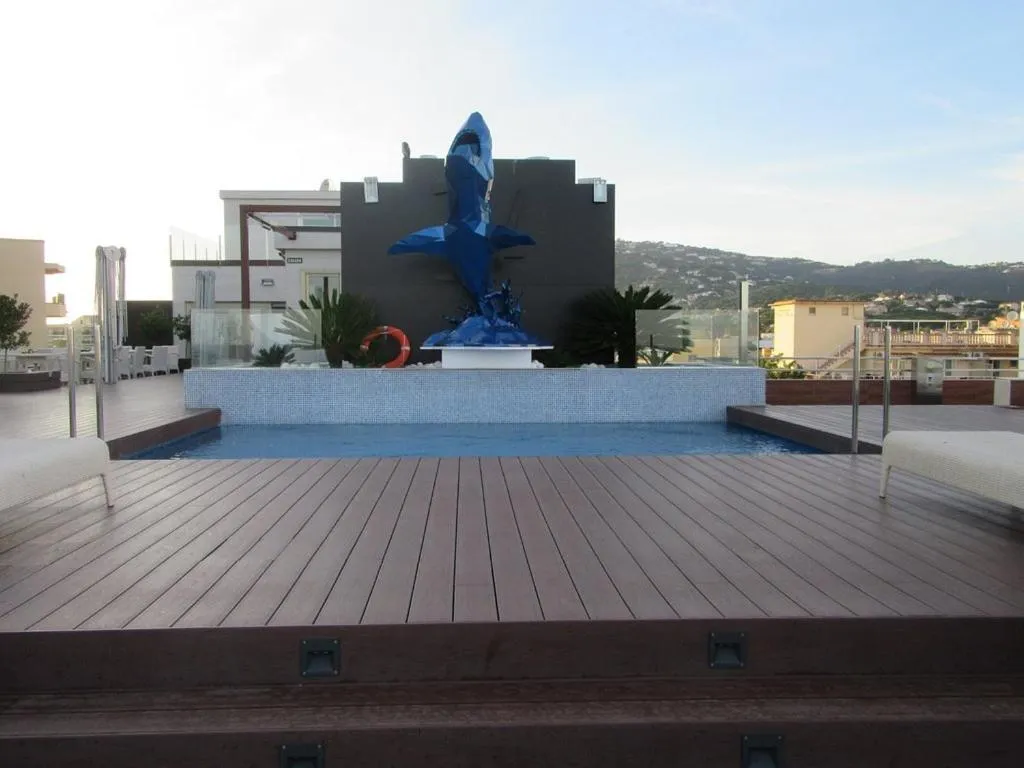 Open Air Bath in Cosmopolita Hotel Boutique & Spa