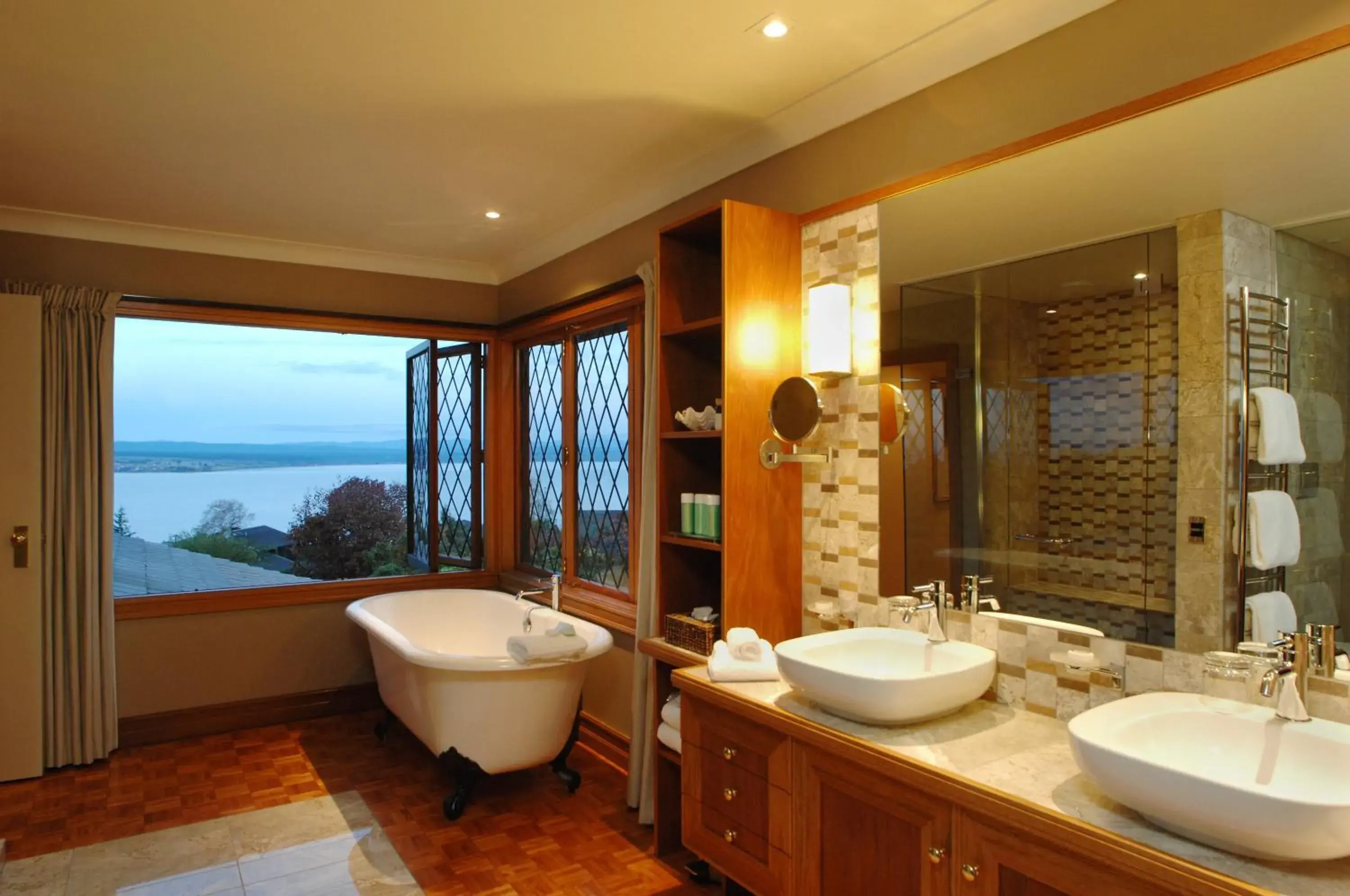 Bathroom in Lake Taupo Lodge