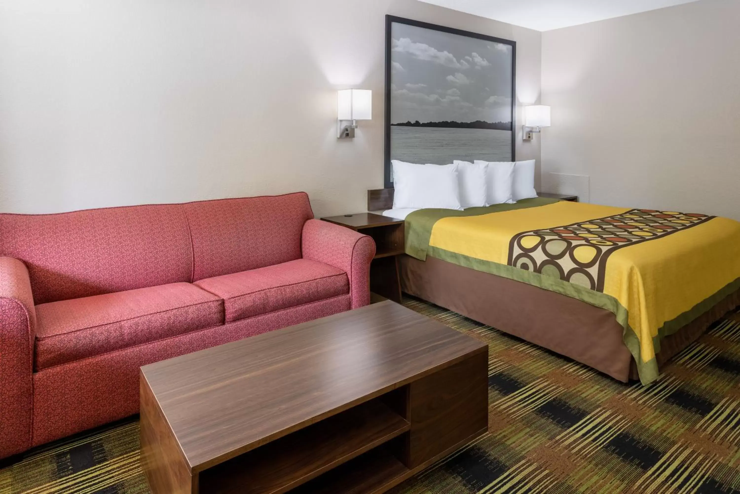 Bed in Super 8 by Wyndham Williamsburg/Historic Area Bed in Super 8 by Wyndham Williamsburg/Historic Area