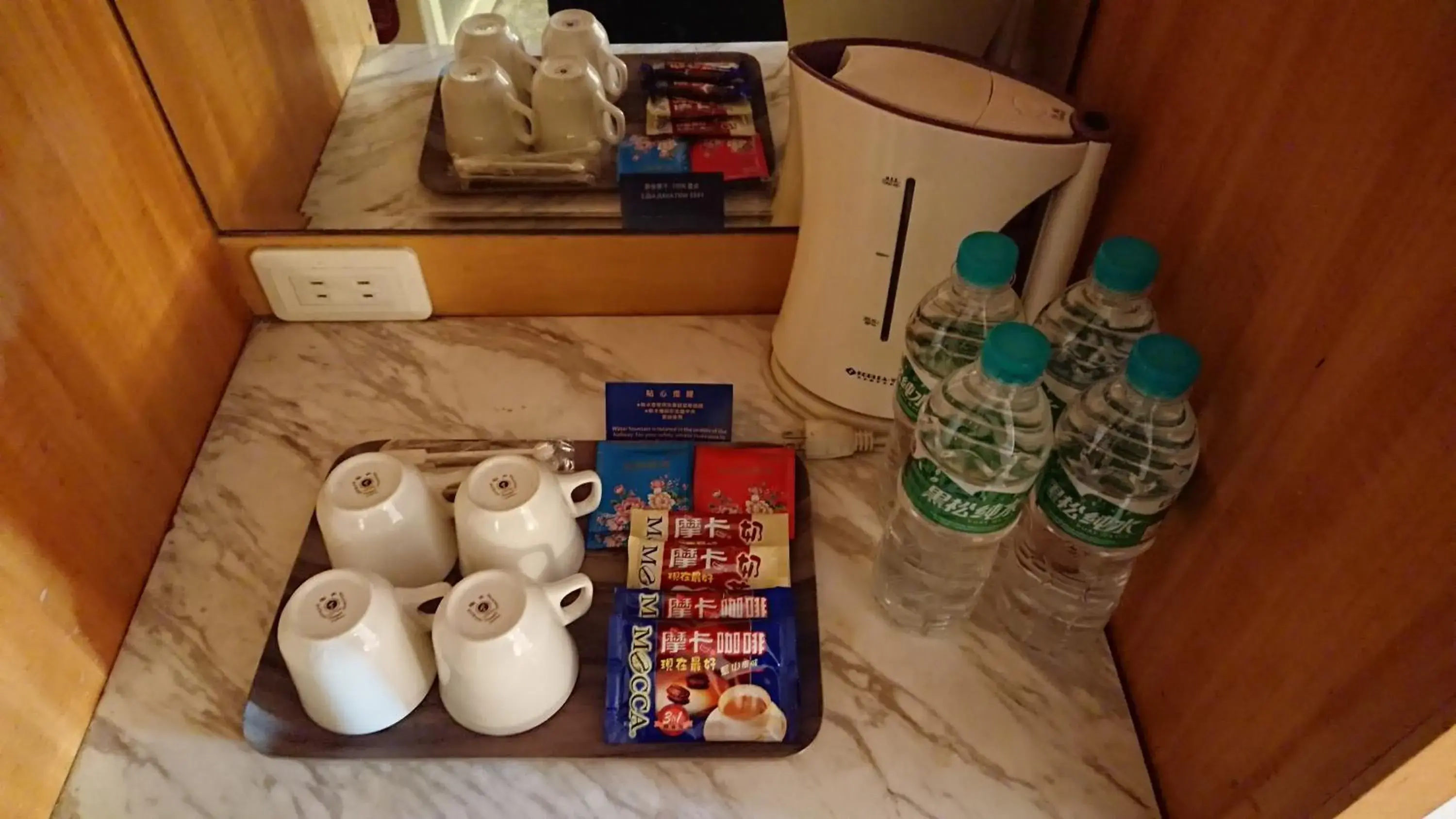 Deluxe Quadruple Room in 高第商旅 Gaudi Hotel Deluxe Quadruple Room in 高第商旅 Gaudi Hotel