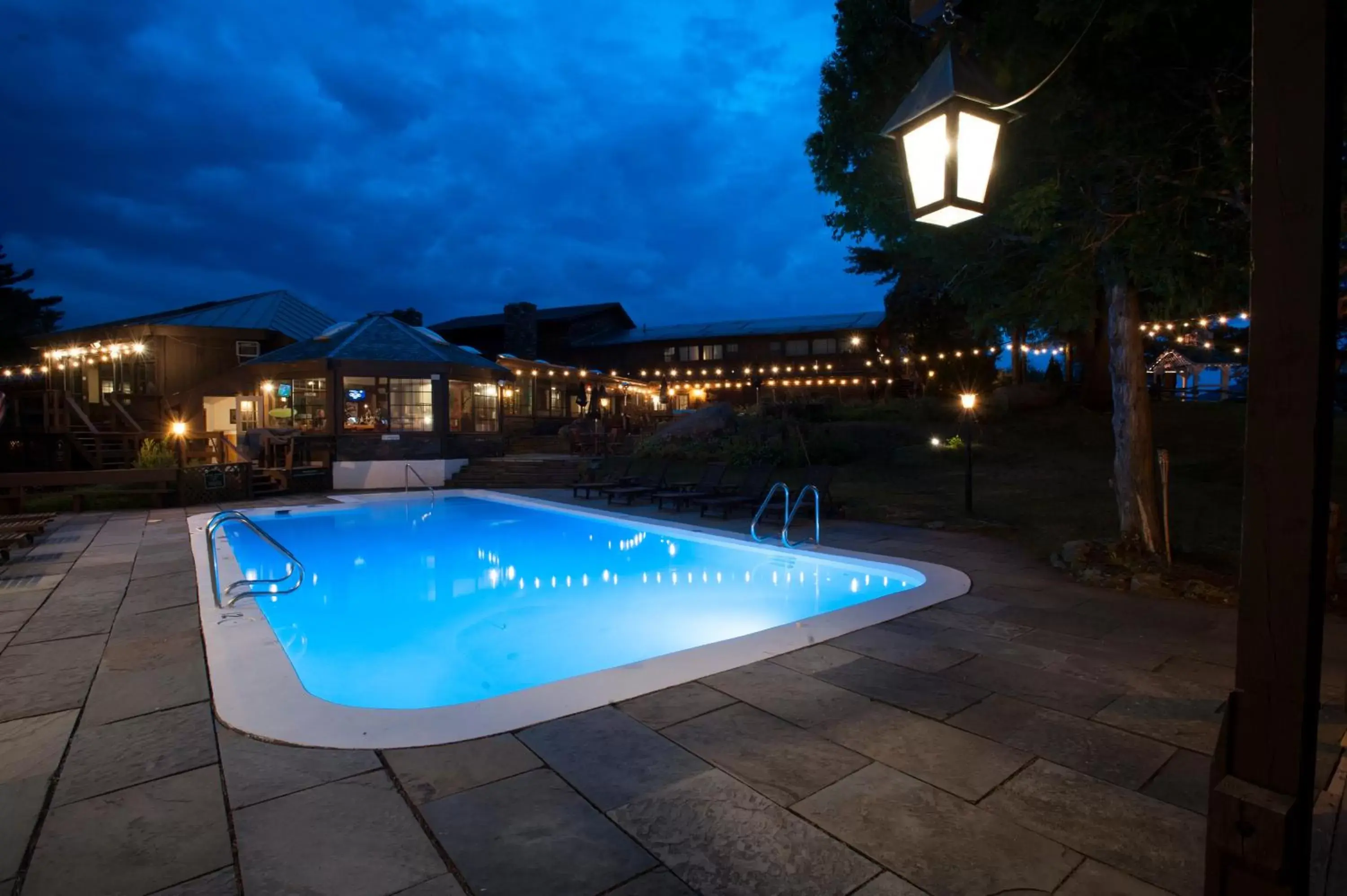 Pool view, Swimming Pool in Summit Lodge