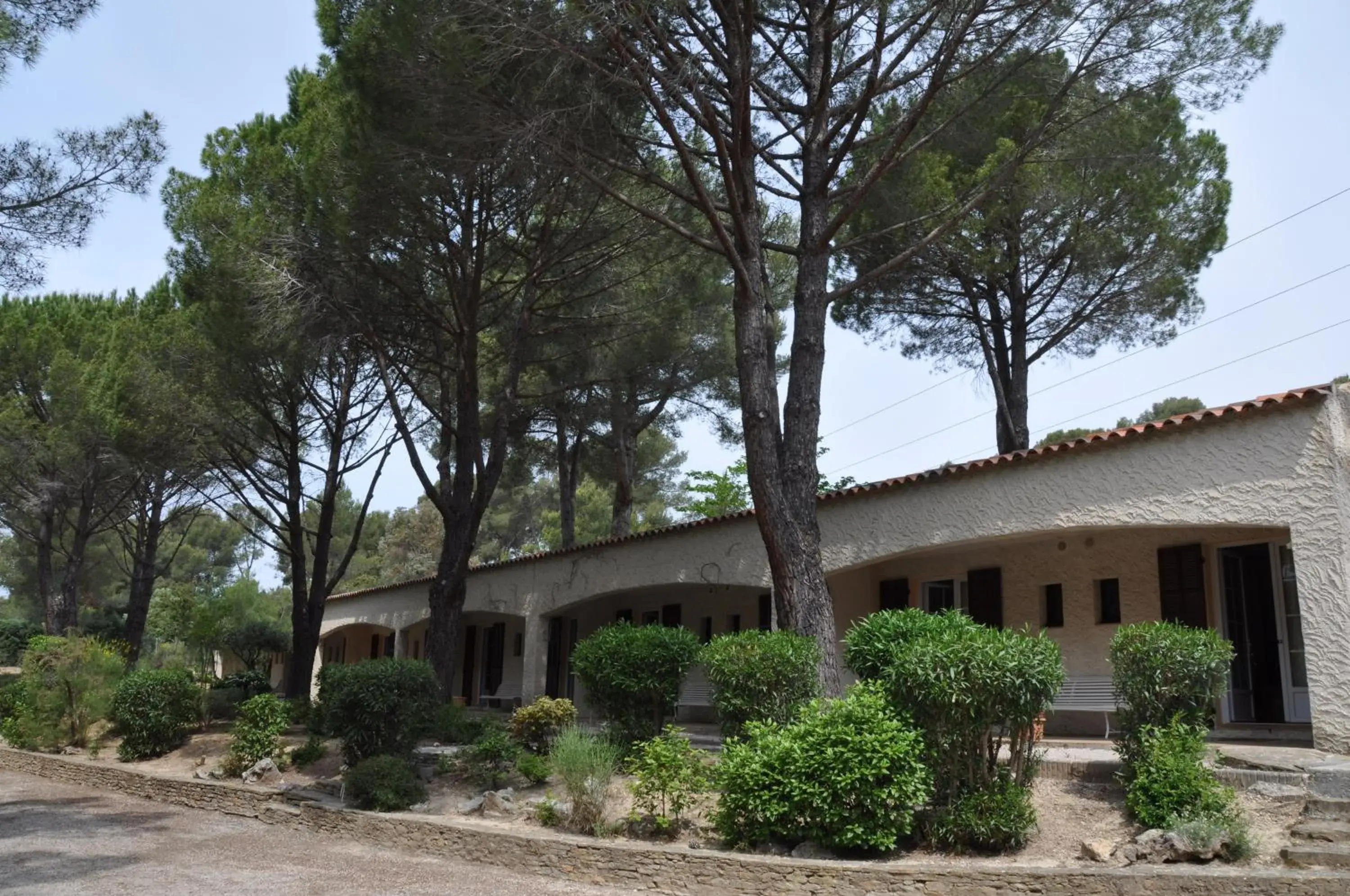 Facade/entrance, Property Building in La Cigalière