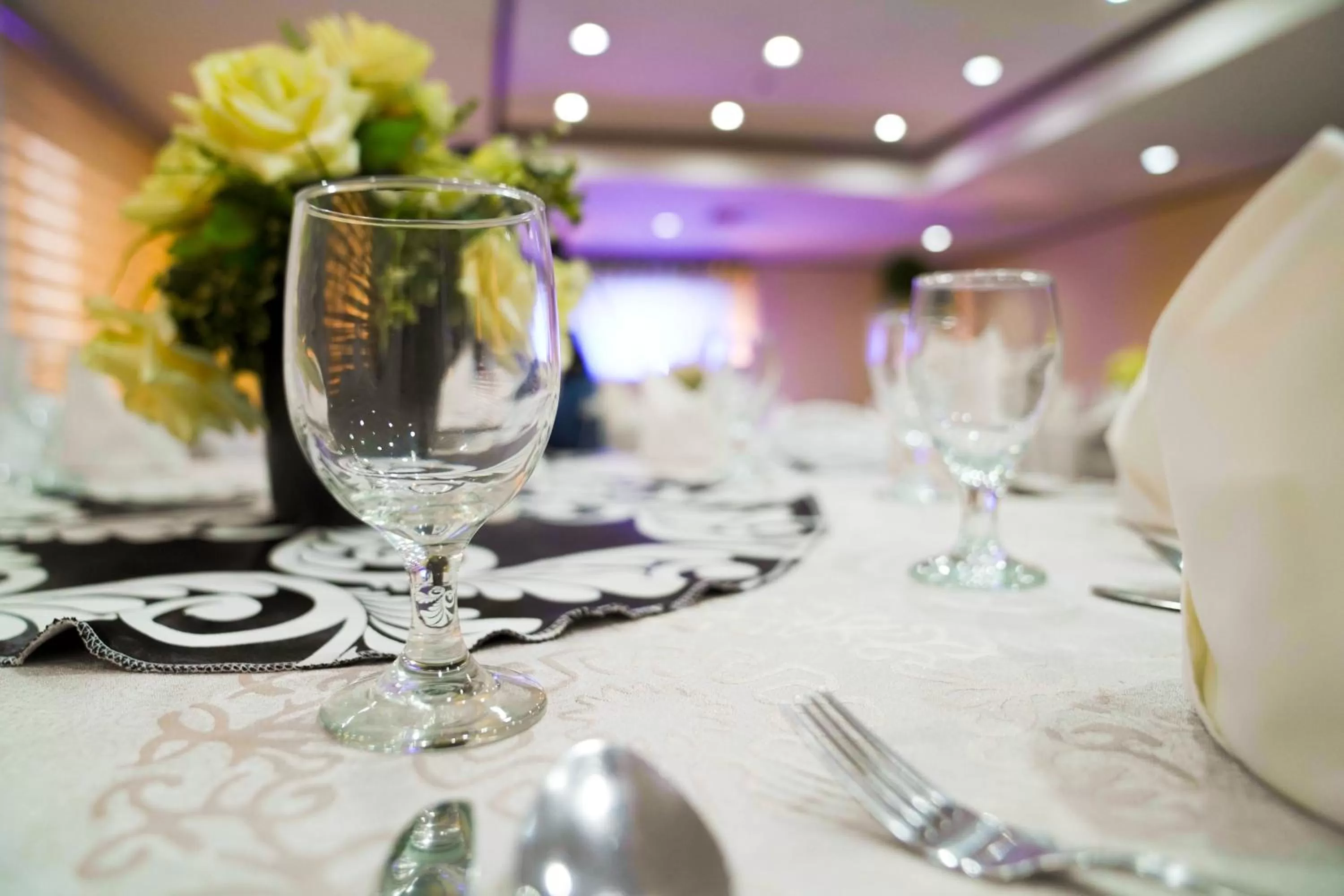 Restaurant/places to eat in Berjaya Makati Hotel