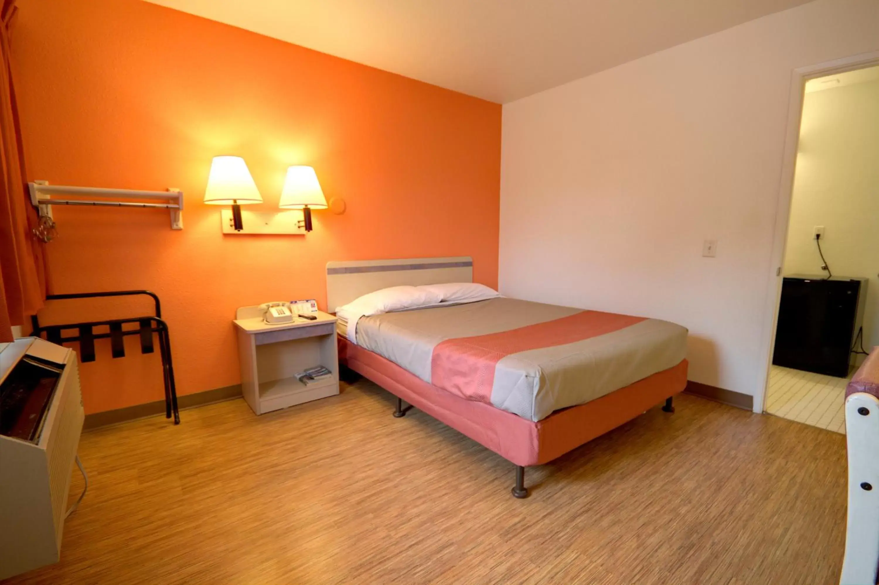 Bedroom, Bed in Motel 6-Alamogordo, NM