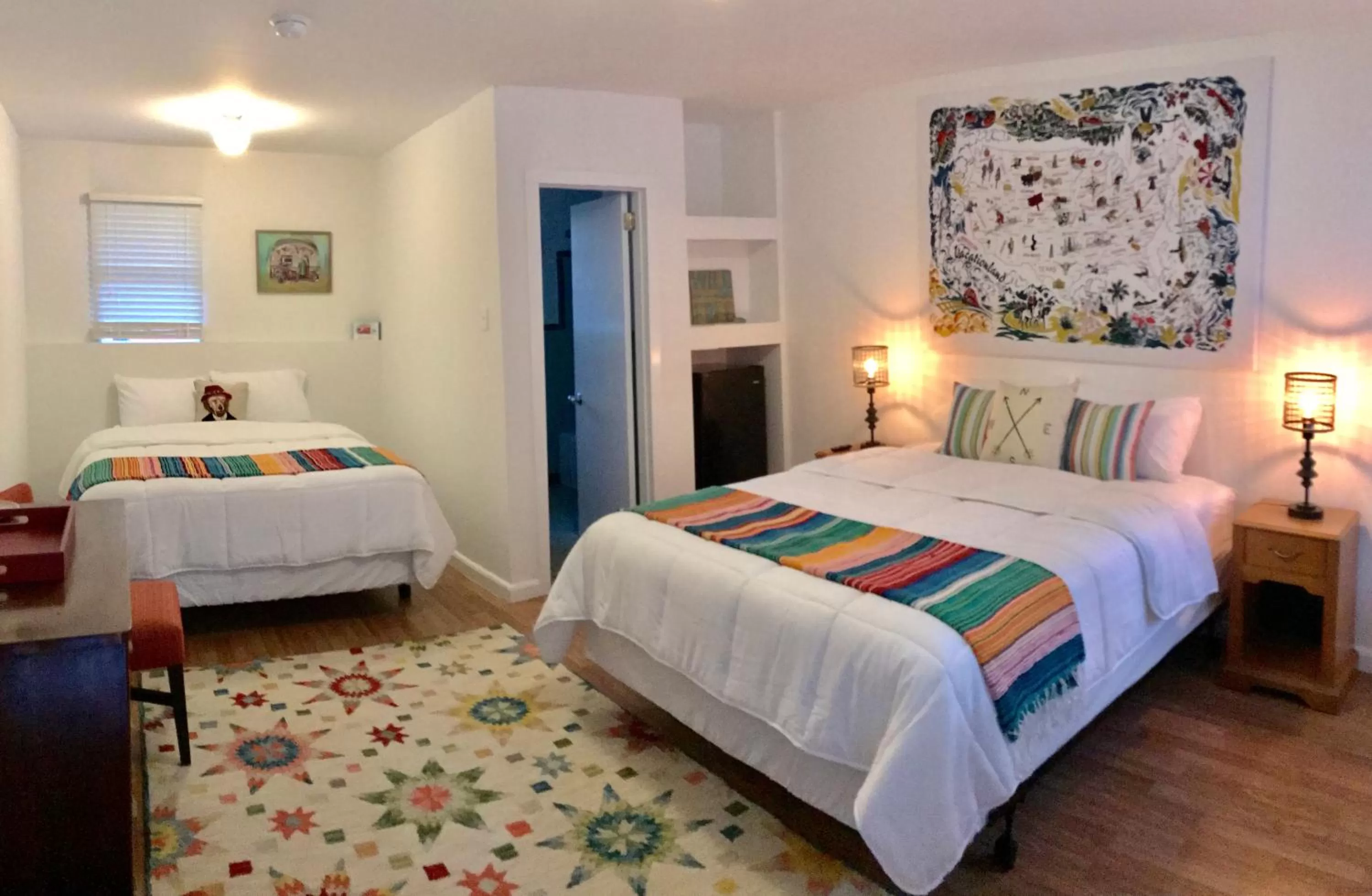 Bed in Dame Fortune's Cottage Court