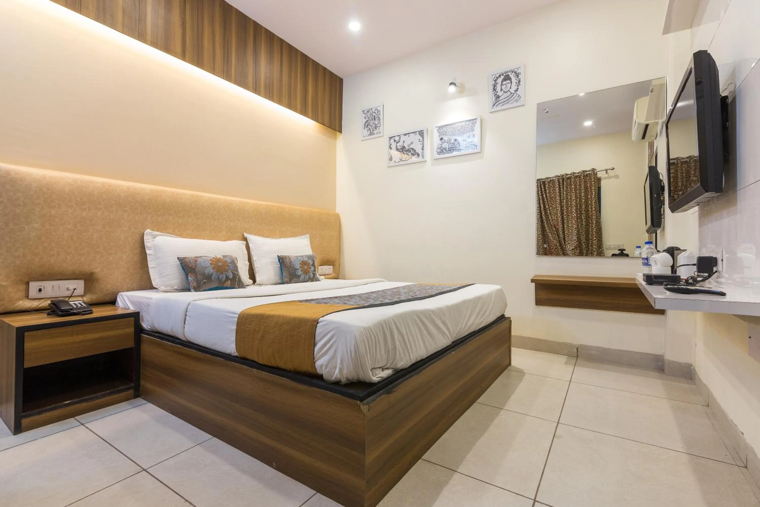 Photo of the whole room in Rupam Hotel