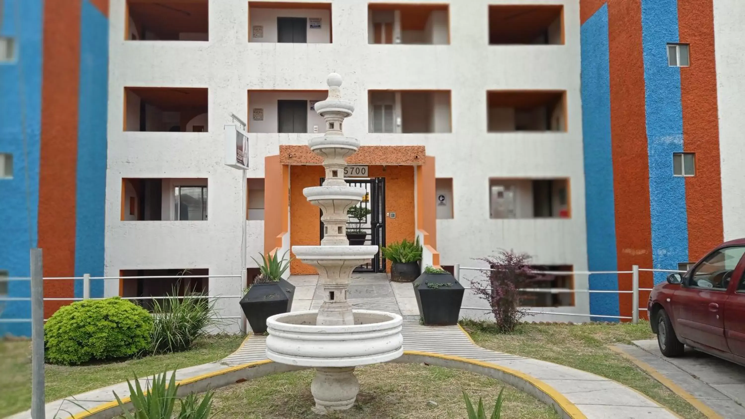 Facade/entrance in Confort Ejecutivo Suites Lindavista