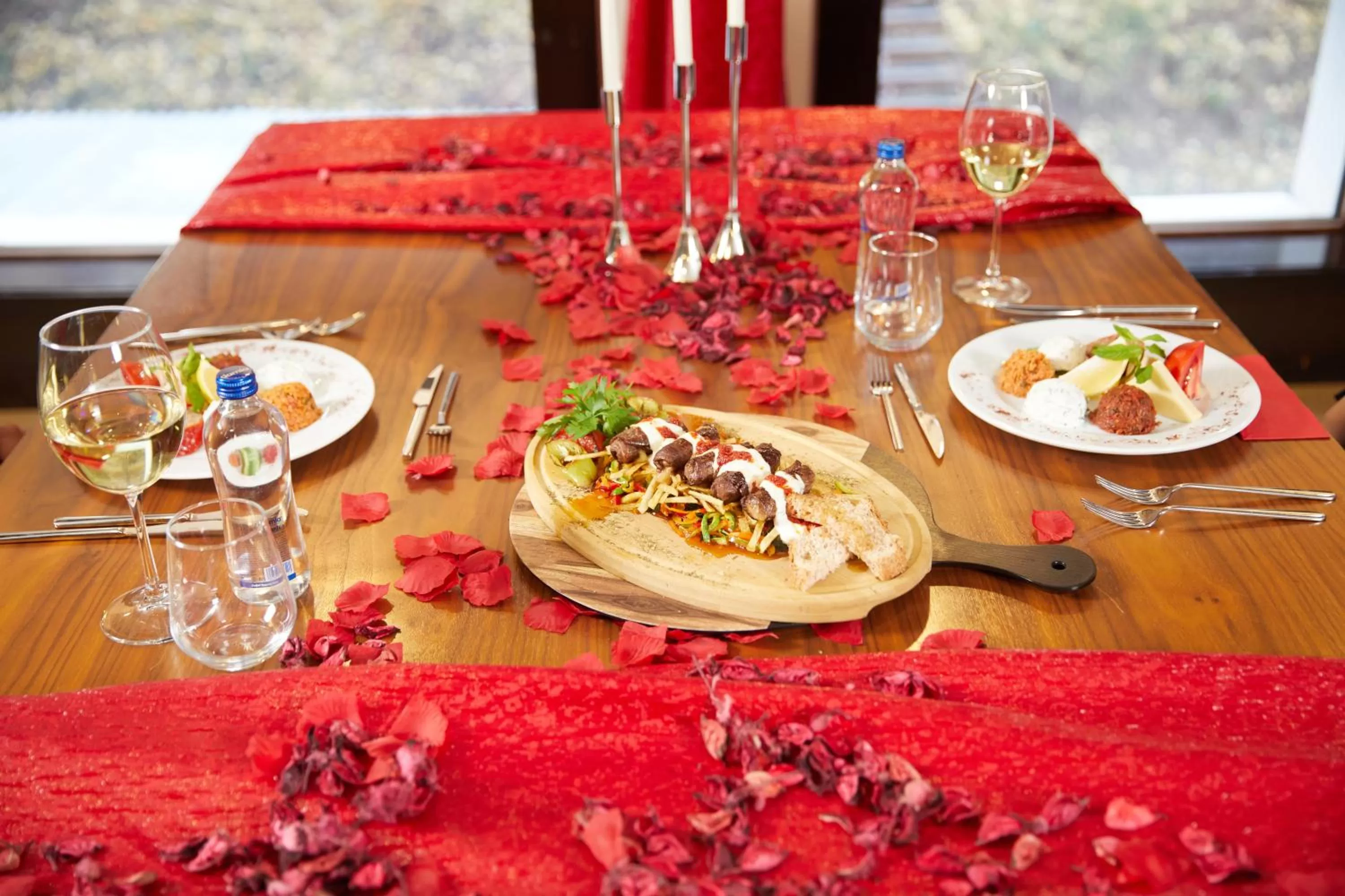 Restaurant/places to eat in Dedeman Palandoken Ski Lodge Hotel