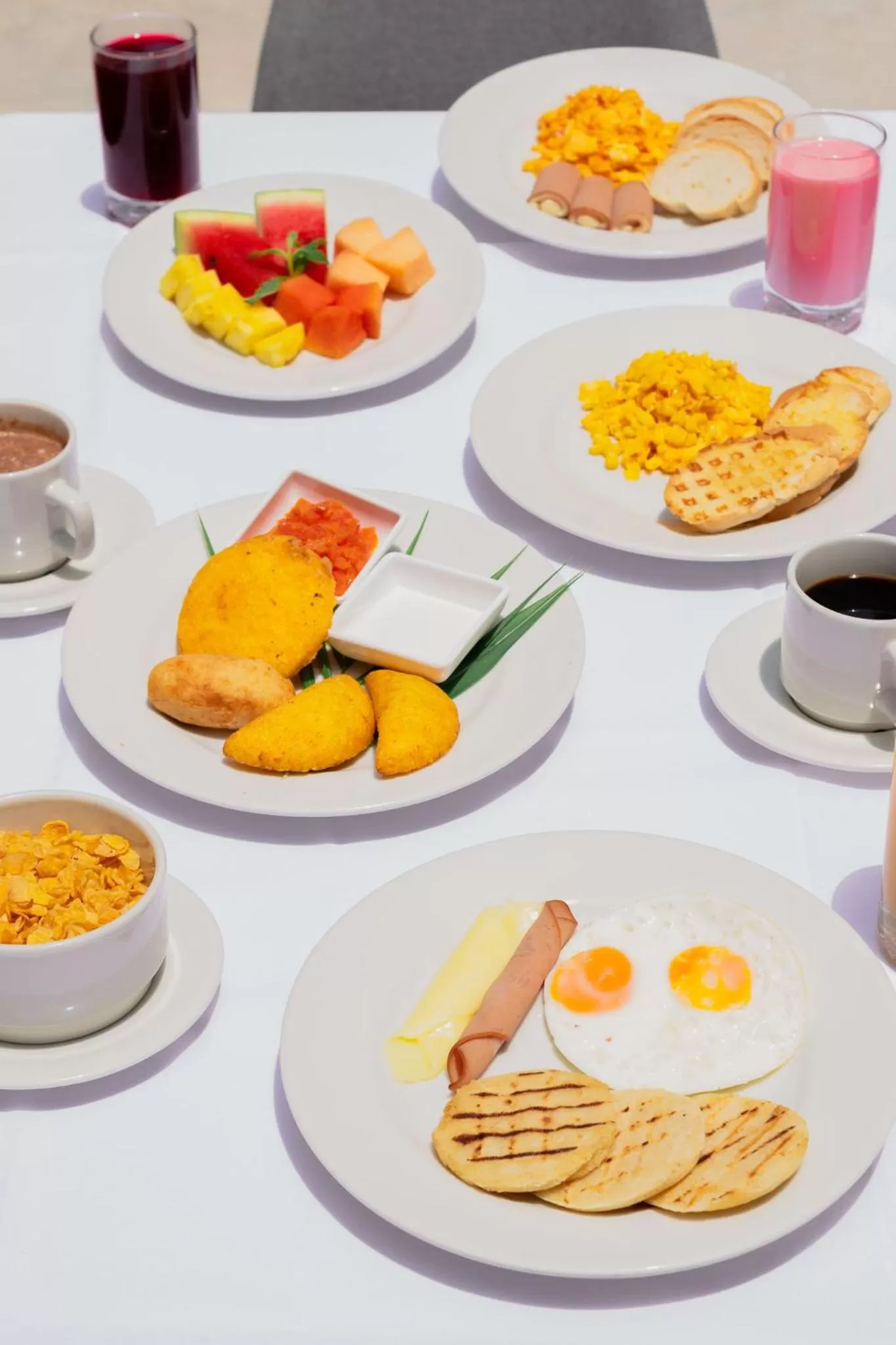 Food and drinks in Hotel El Marqués De Manga