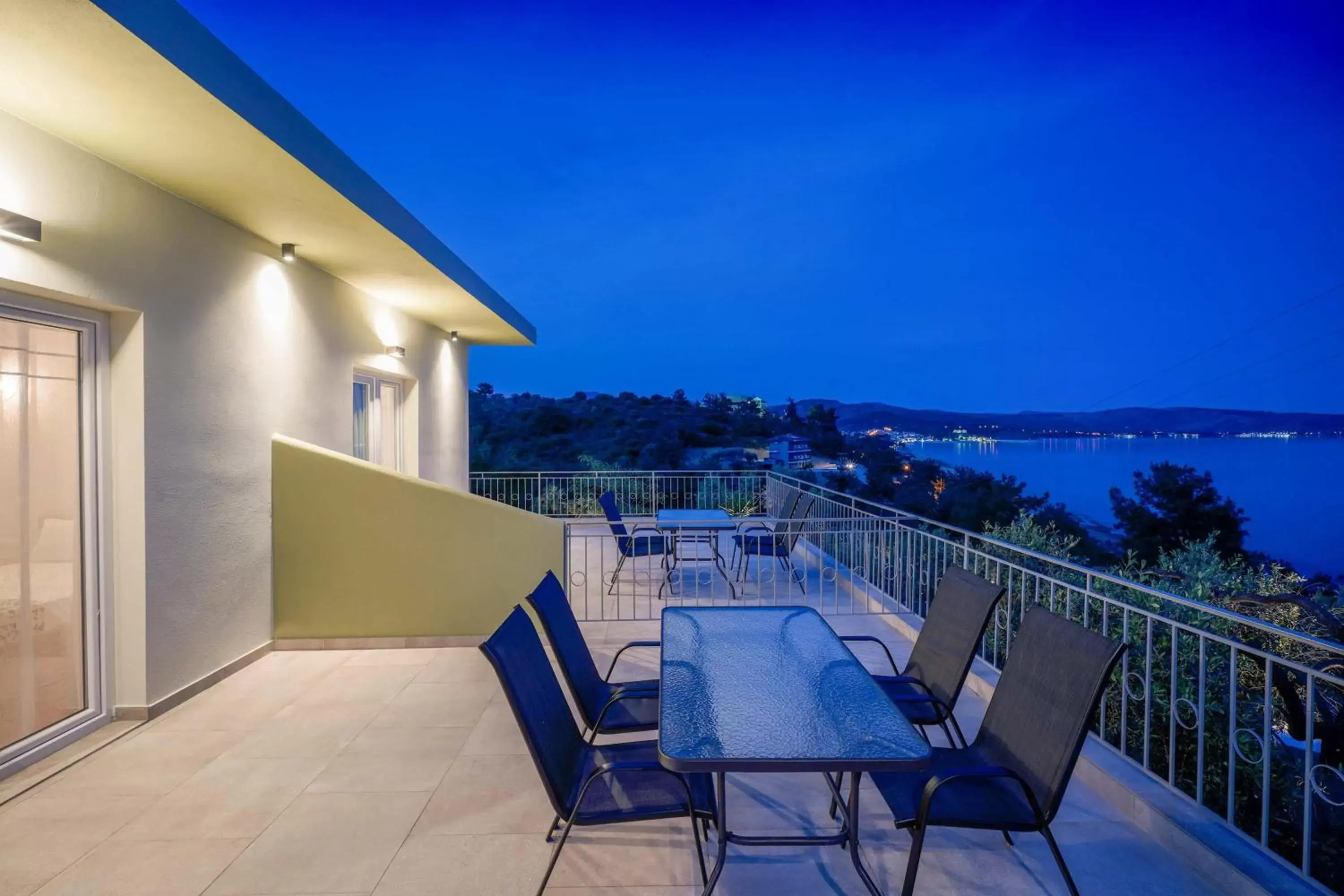 Balcony/Terrace in Endless View Villa