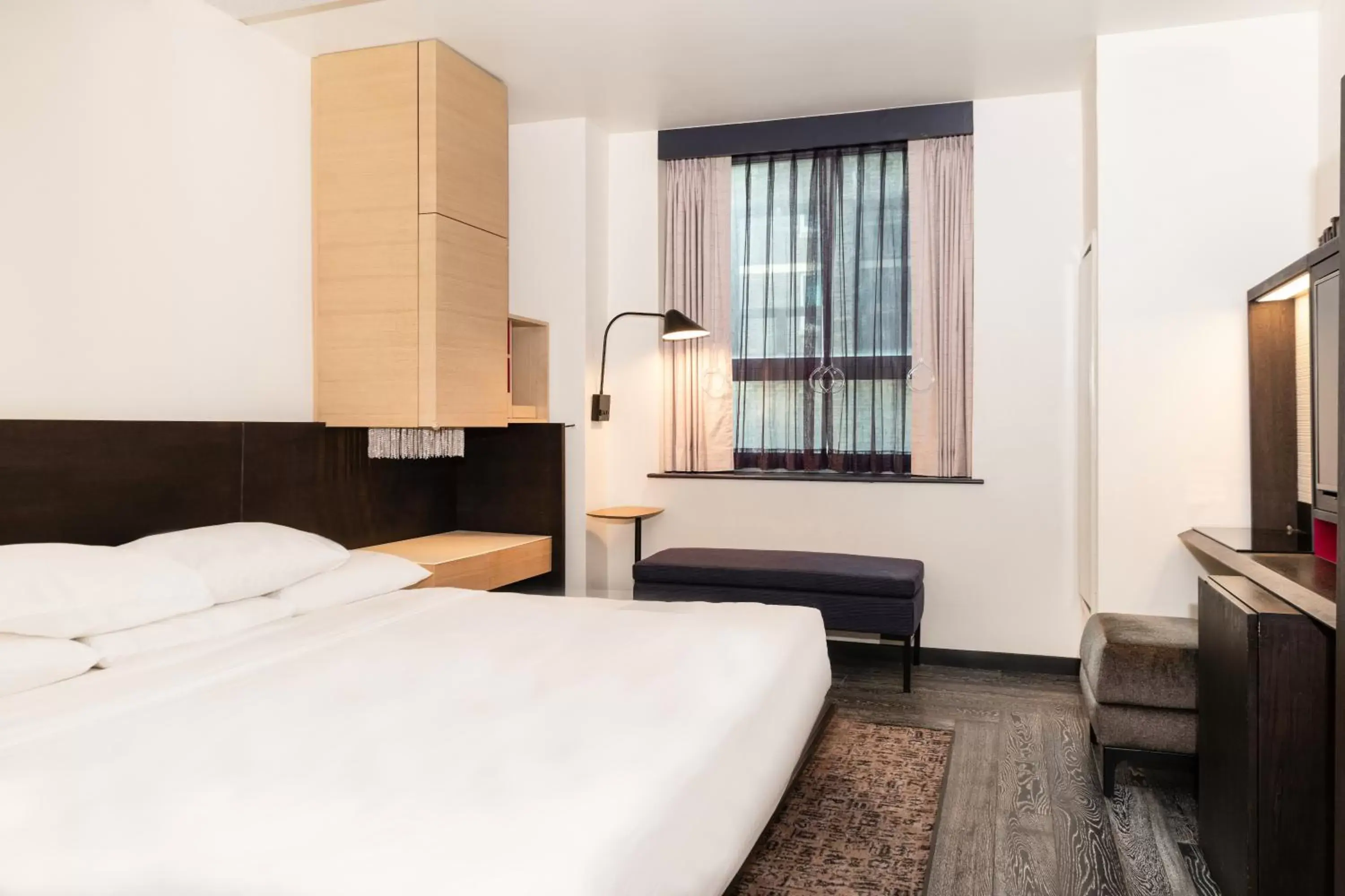 King Room with Accessible Shower - Disability Access in Hyatt Herald Square New York