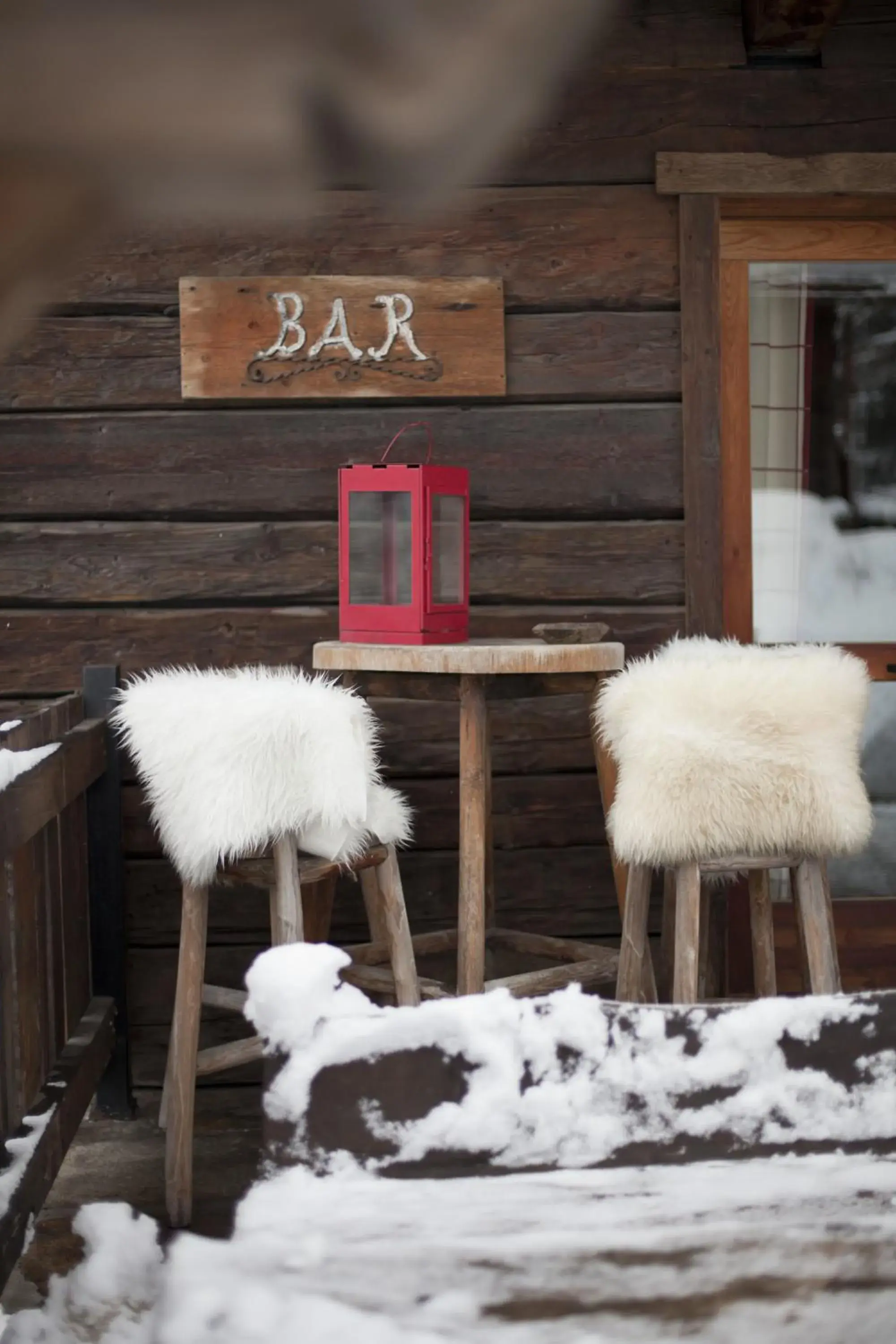Lounge or bar, Winter in Hotel Chalet Svizzero