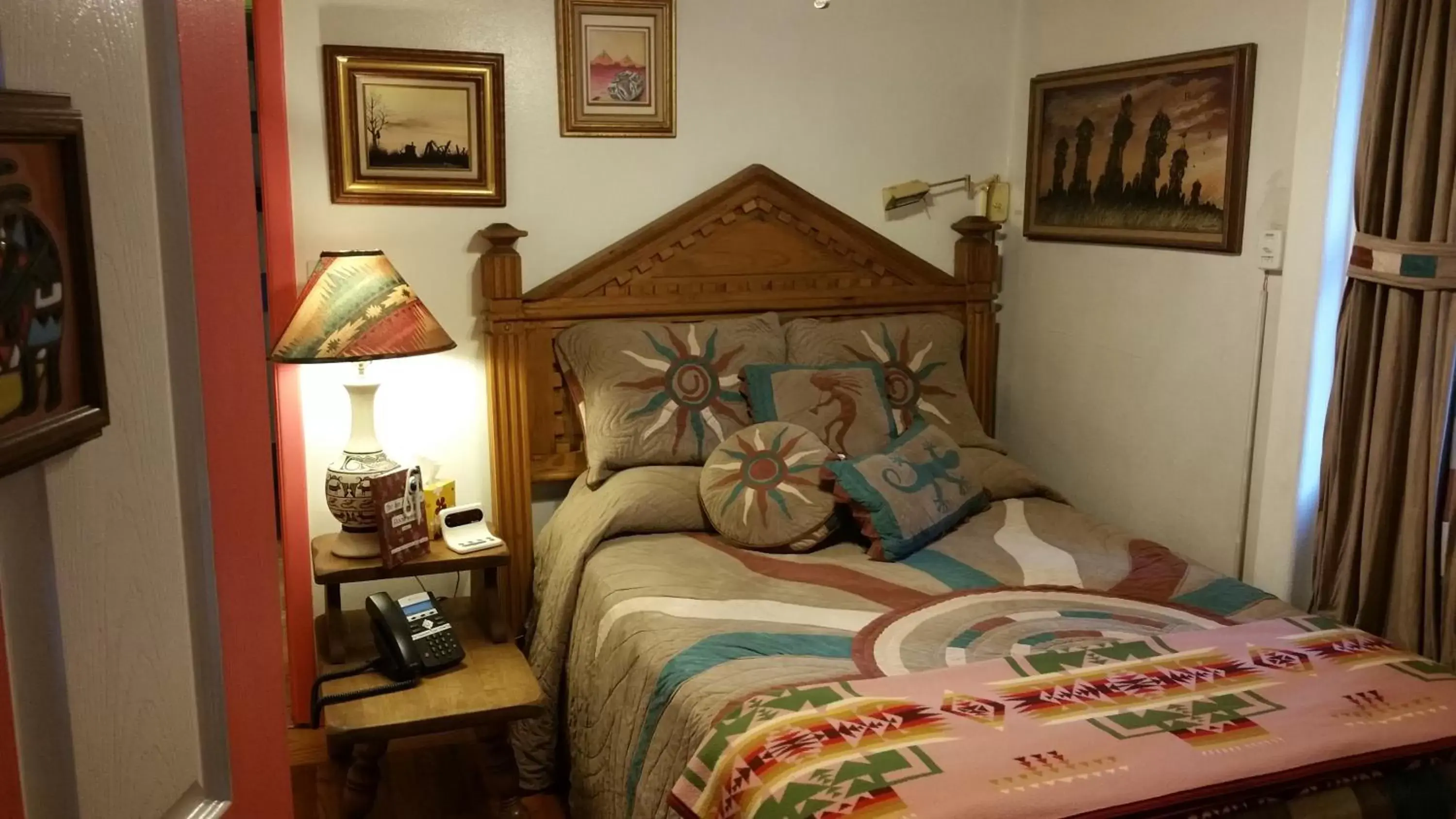 Double Room with Private Bathroom in Inn at Halona Double Room with Private Bathroom in Inn at Halona