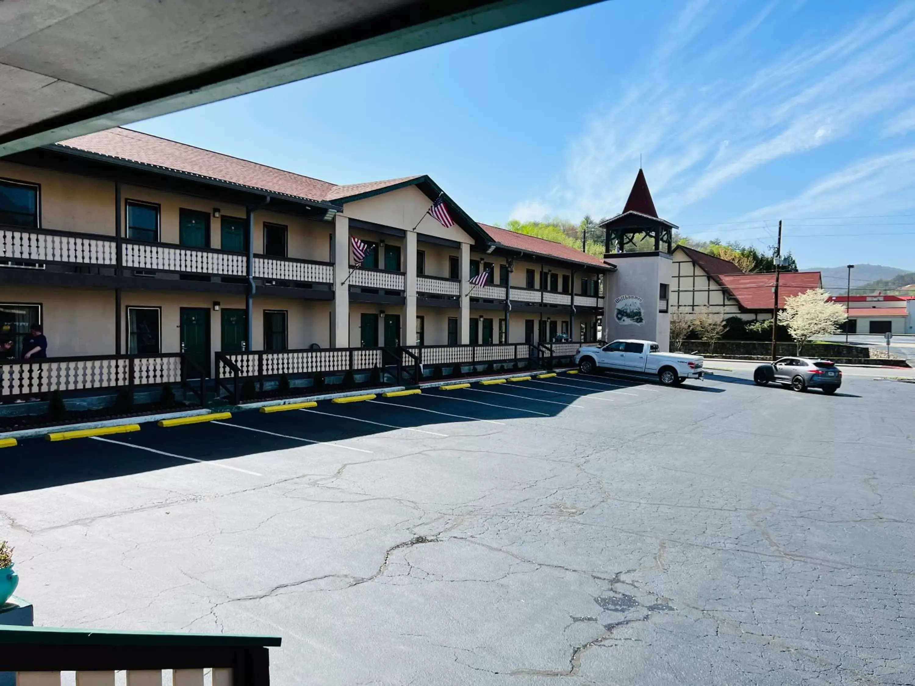 Property Building in Alpine Valley Inn
