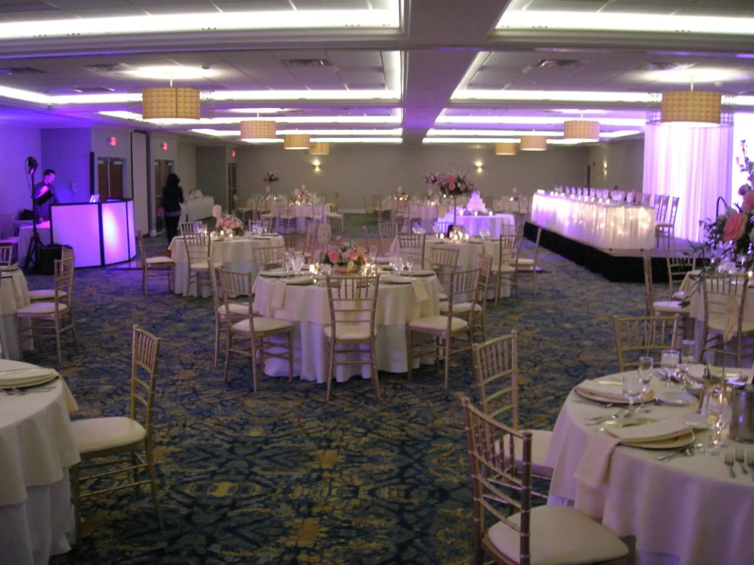 Banquet/Function facilities, Restaurant/Places to Eat in Crowne Plaza Hotel and Suites Pittsburgh South, an IHG Hotel