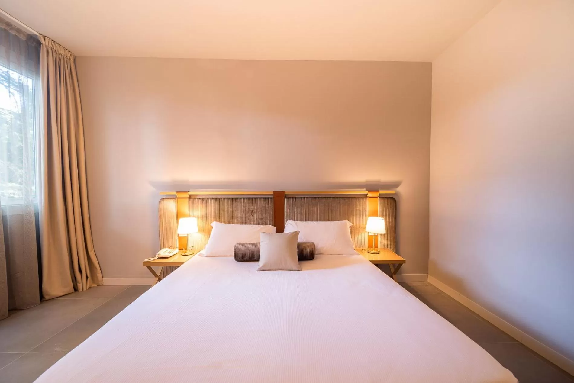 Queen Room - single occupancy in Hilton Garden Inn Bologna North