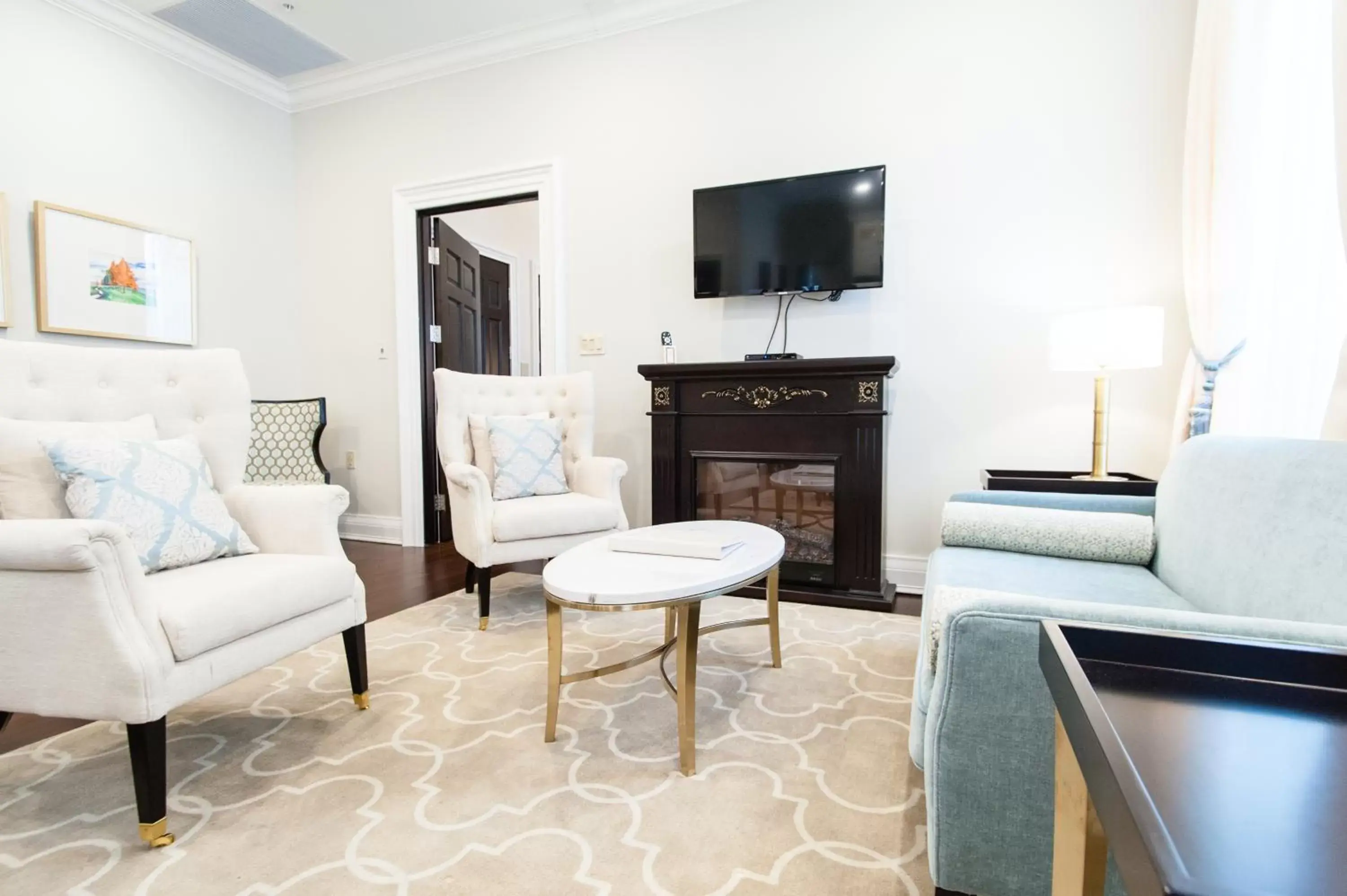 Seating Area in Sydney Boutique Inn & Suites