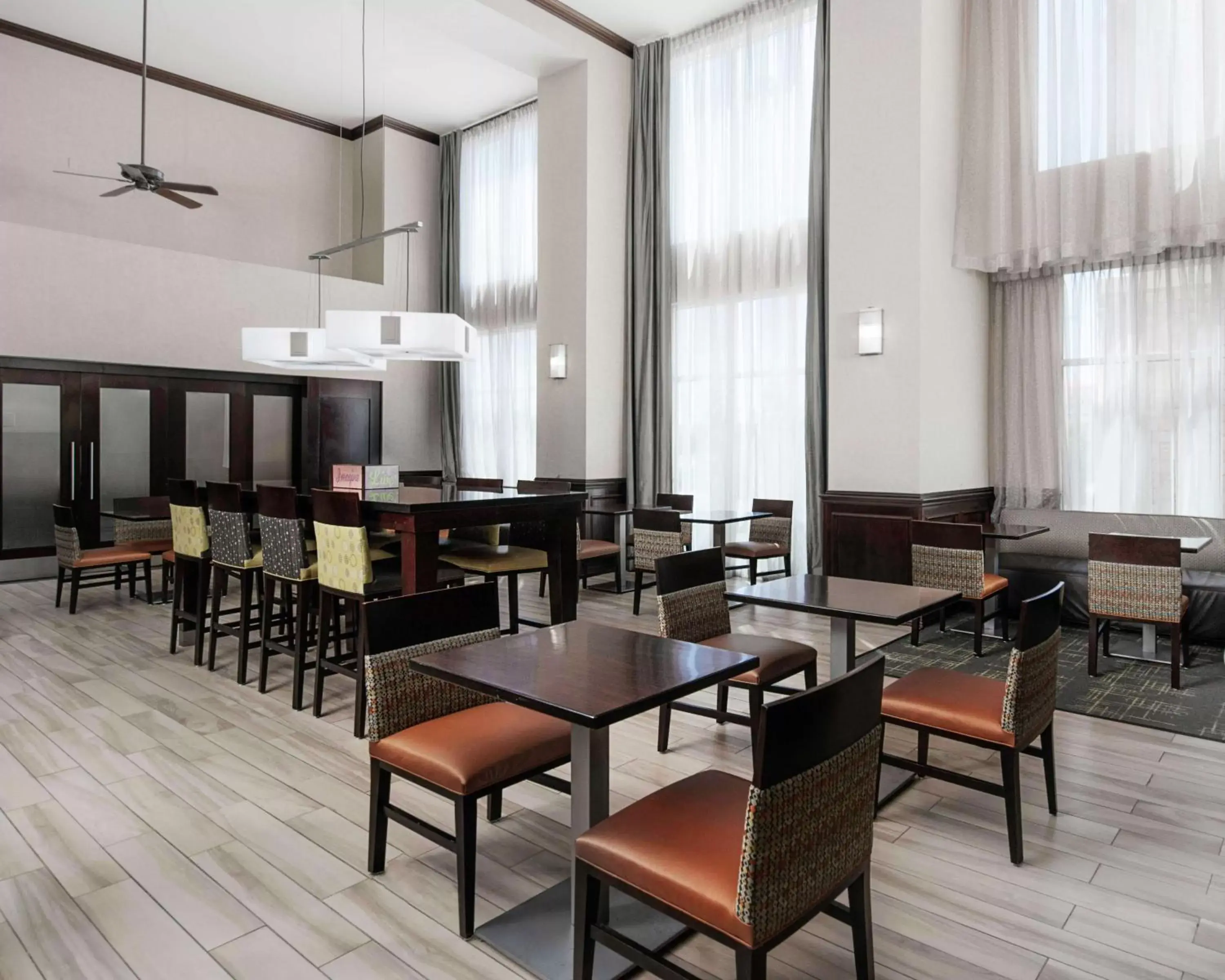 Dining area, Restaurant/Places to Eat in Hampton Inn & Suites Lubbock