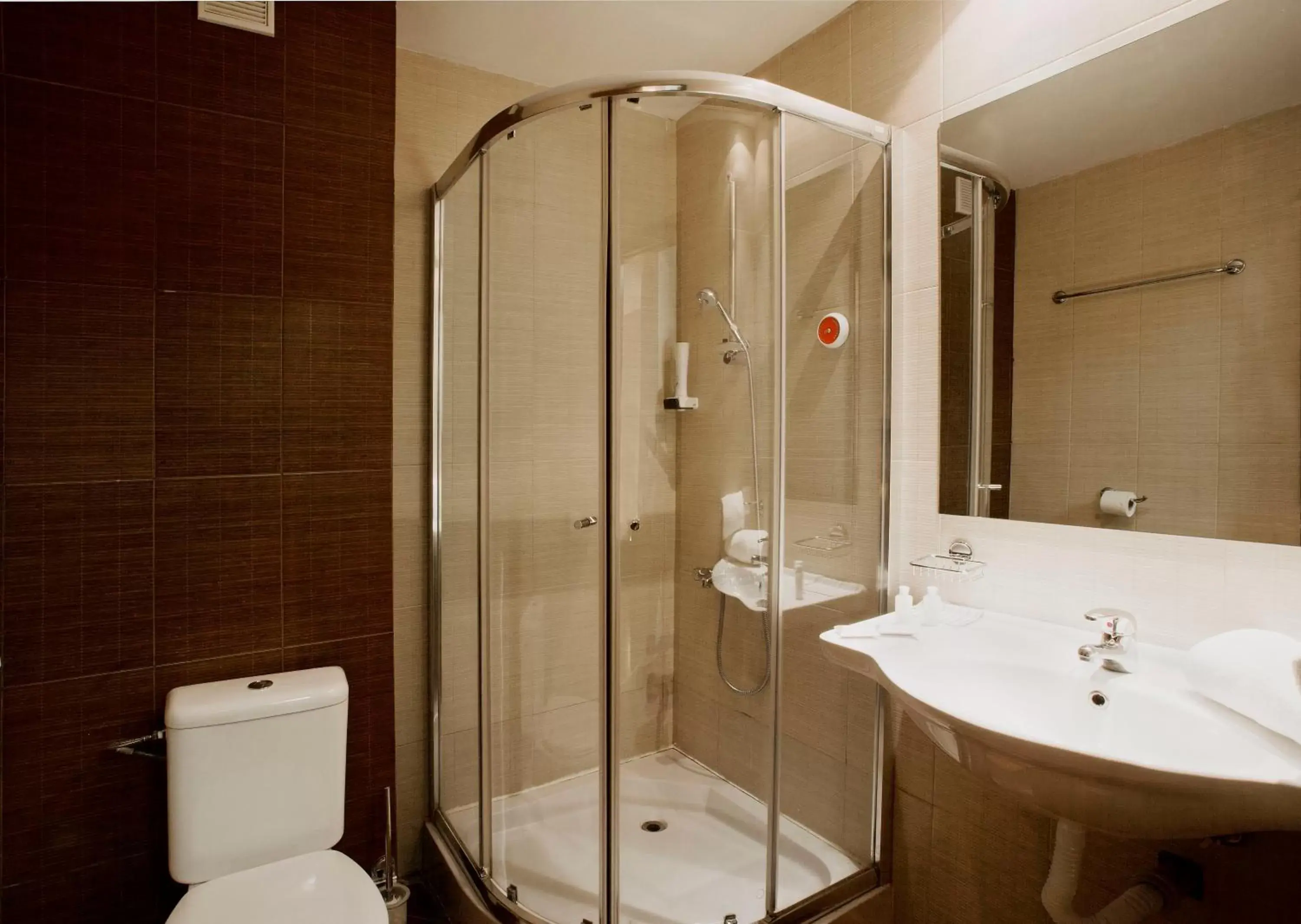 Bathroom in Hotel Casa Karina Bansko - Half Board & All Inclusive