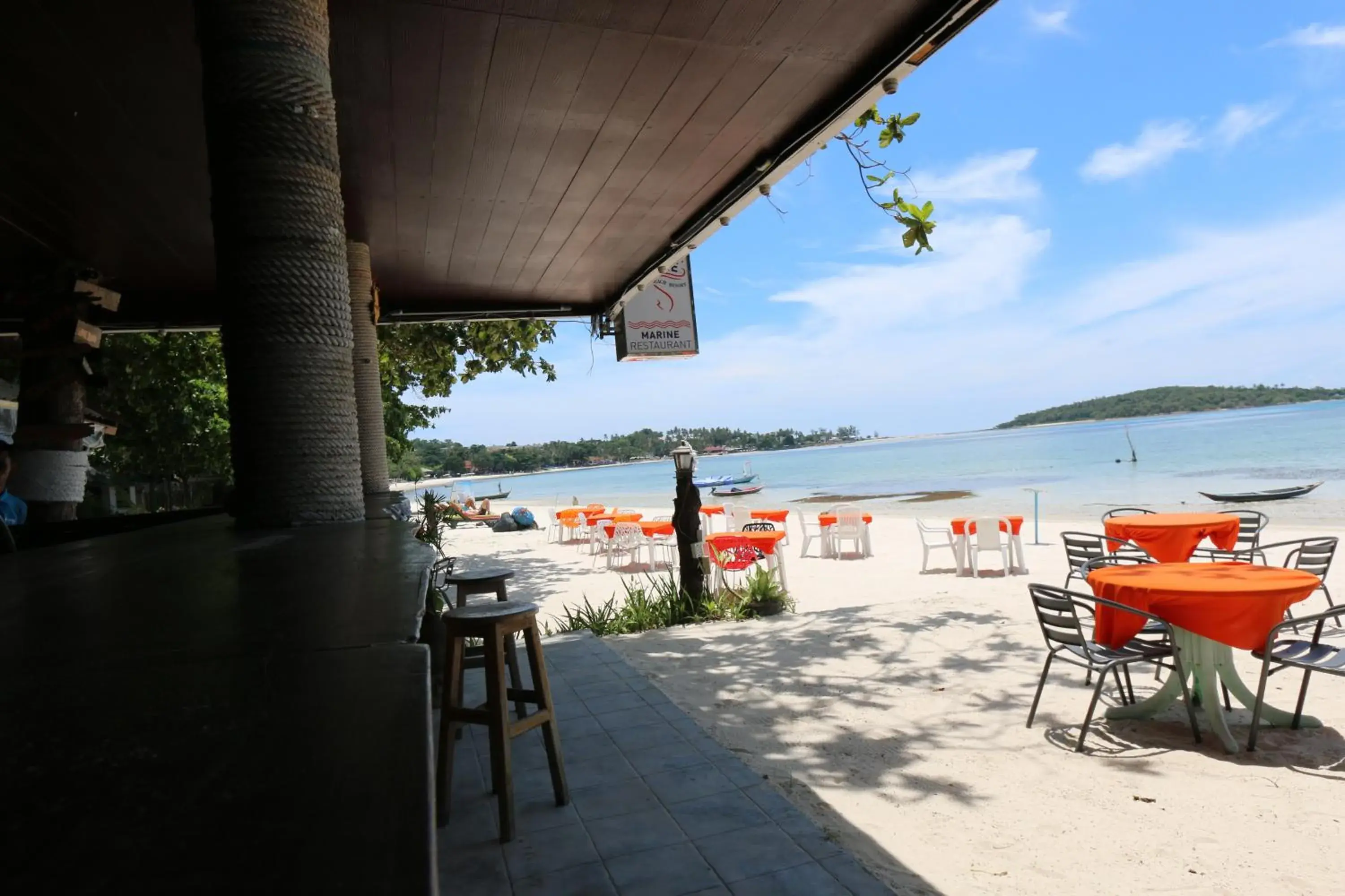 Restaurant/Places to Eat in Marine Chaweng Beach Resort