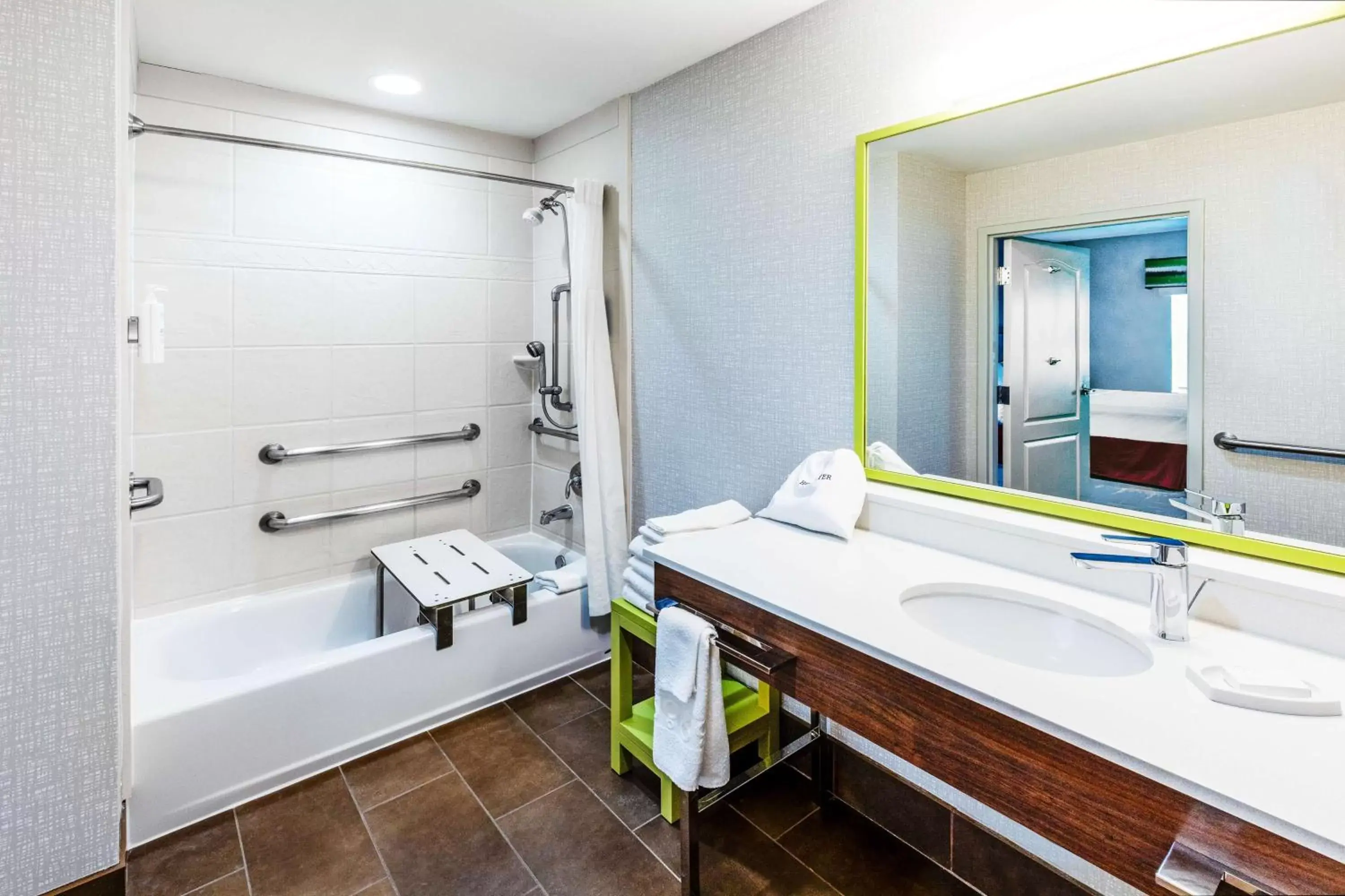 Bathroom in Hampton Inn and Suites Houston Central