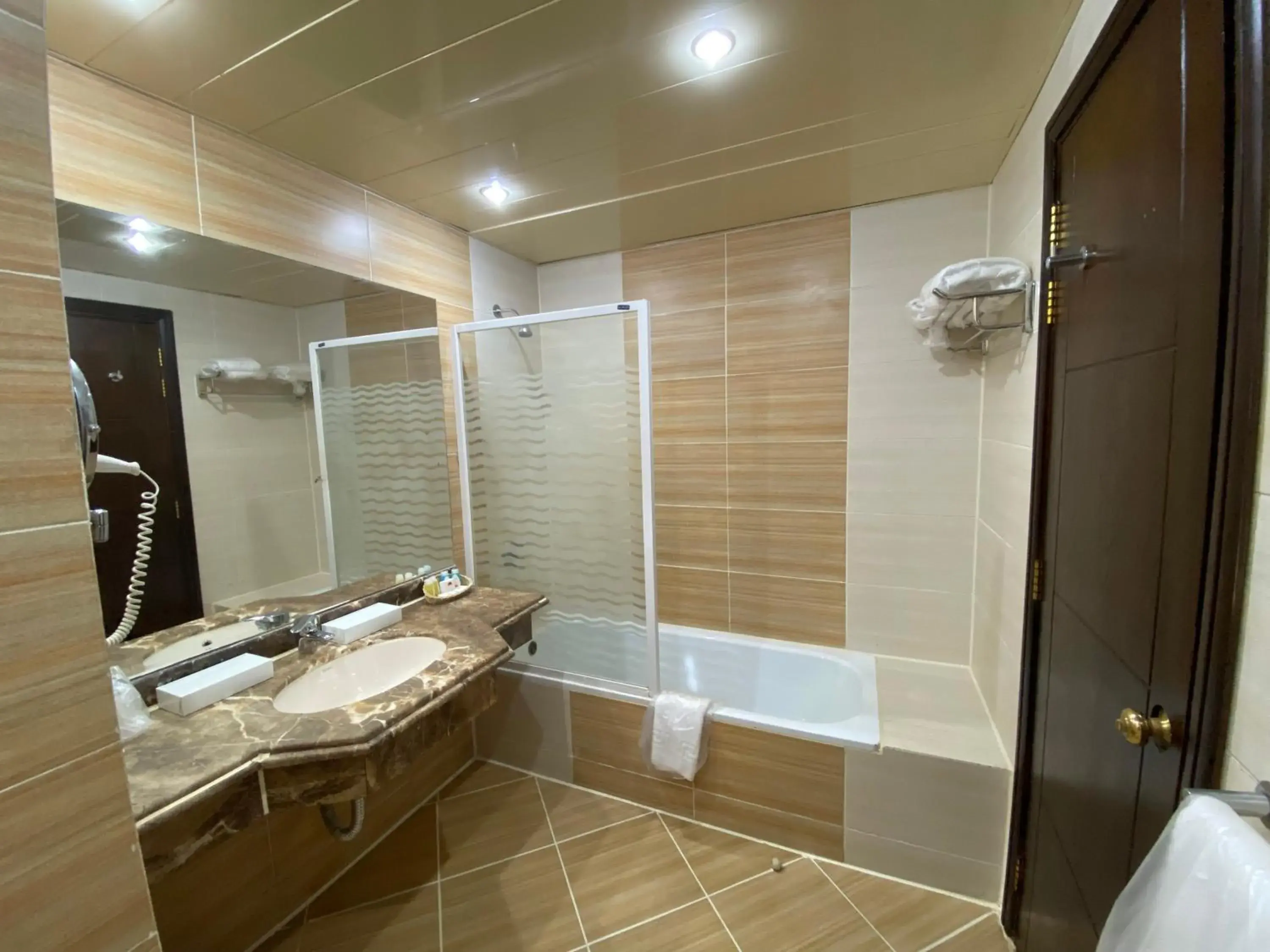 Bathroom in Regency Plaza Aqua Park and Spa Resort