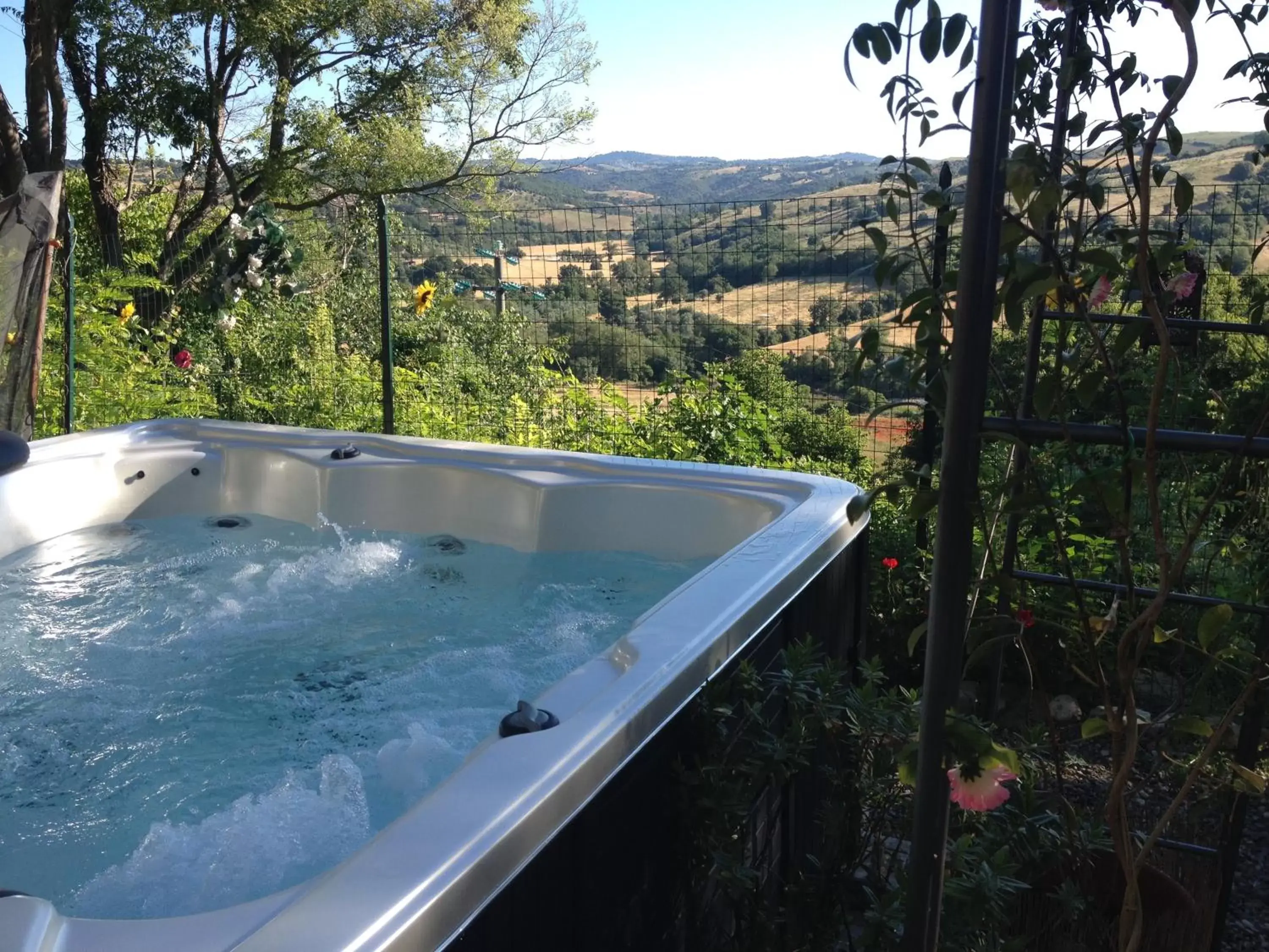 Hot Tub in Le Tartarughe B&B