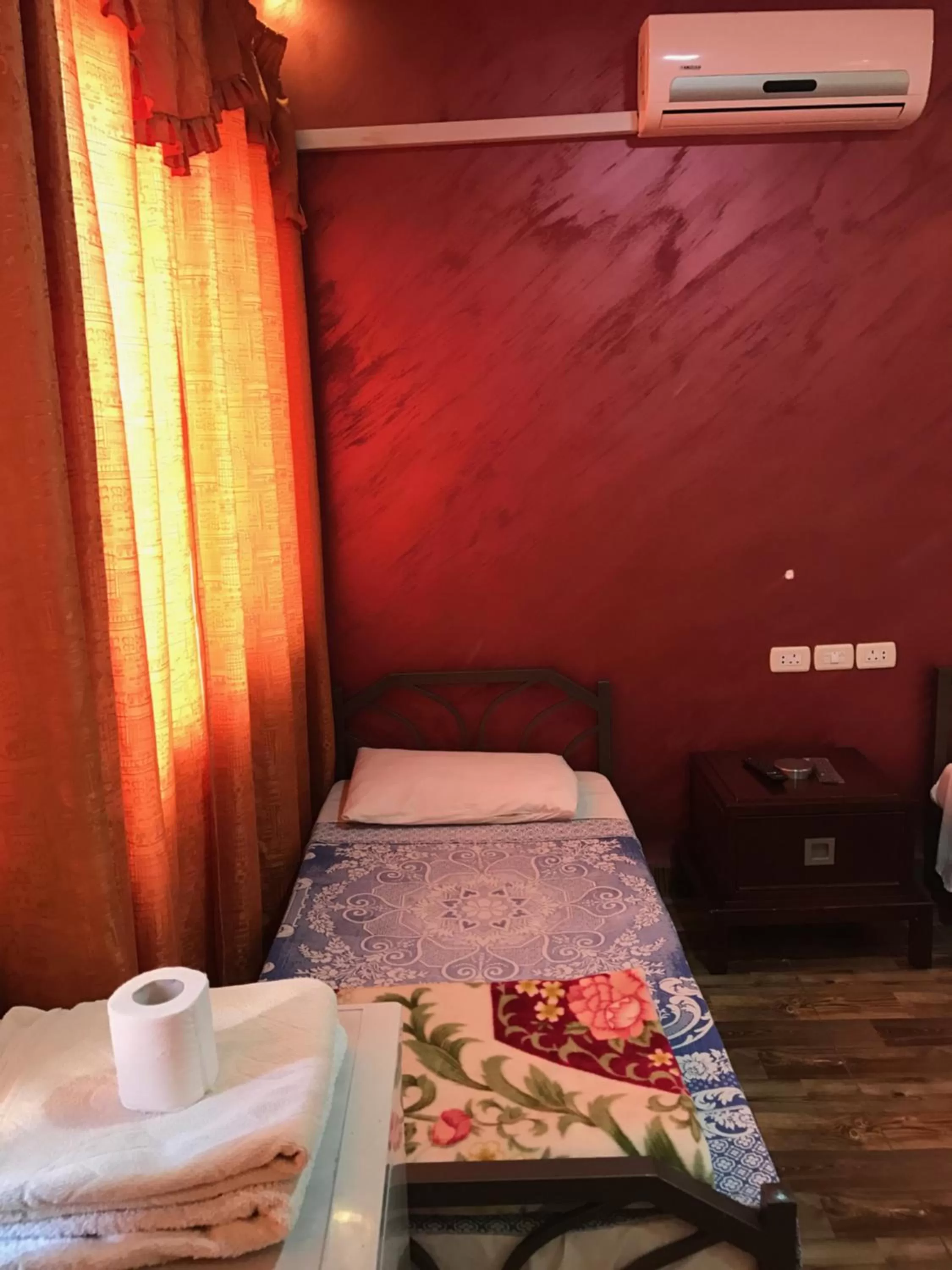 Sun Rise Hotel & Hostel & Tours