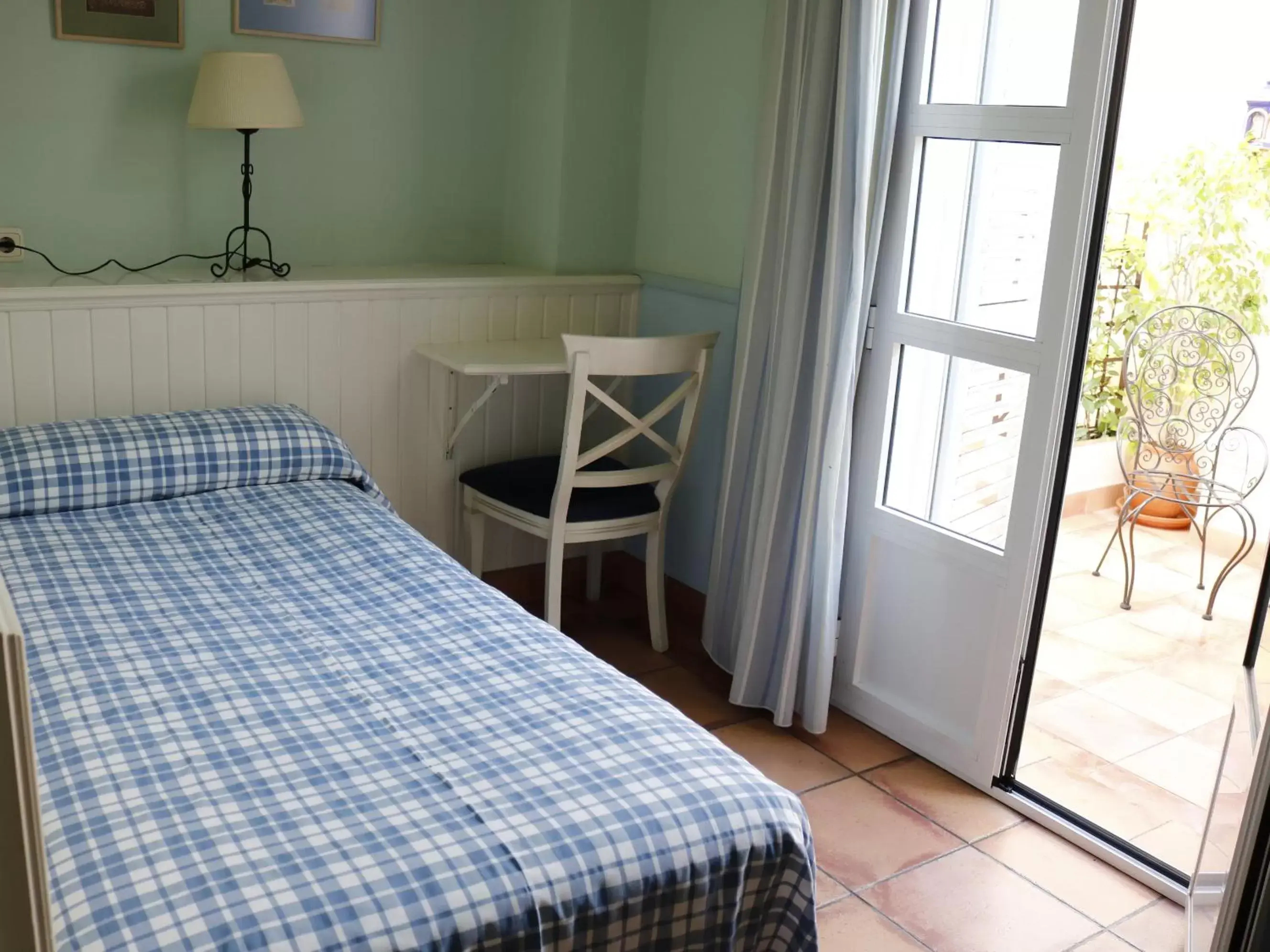 Photo of the whole room, Bed in Hotel Veracruz