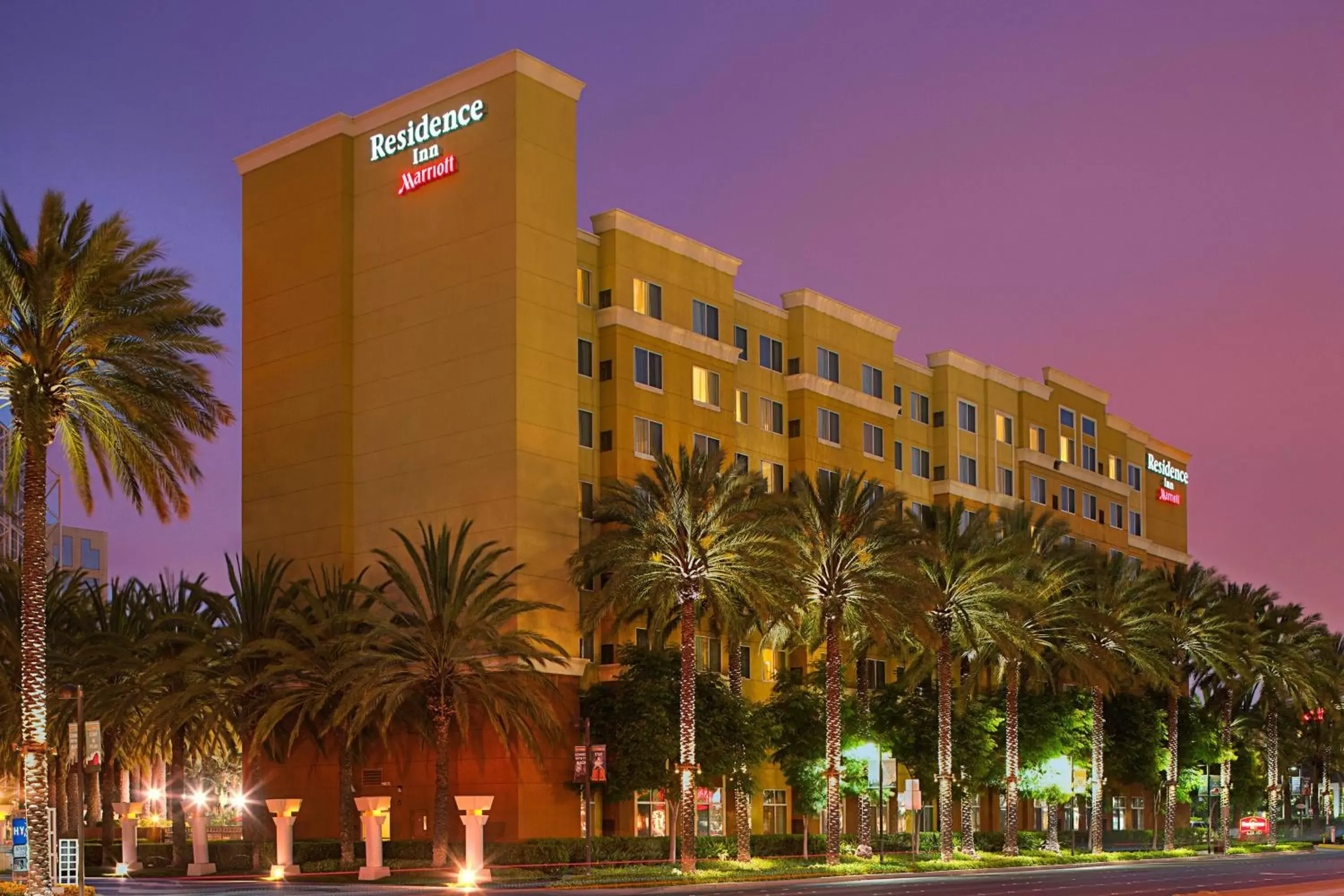 Property Building in Residence Inn by Marriott Anaheim Resort Area/Garden Grove