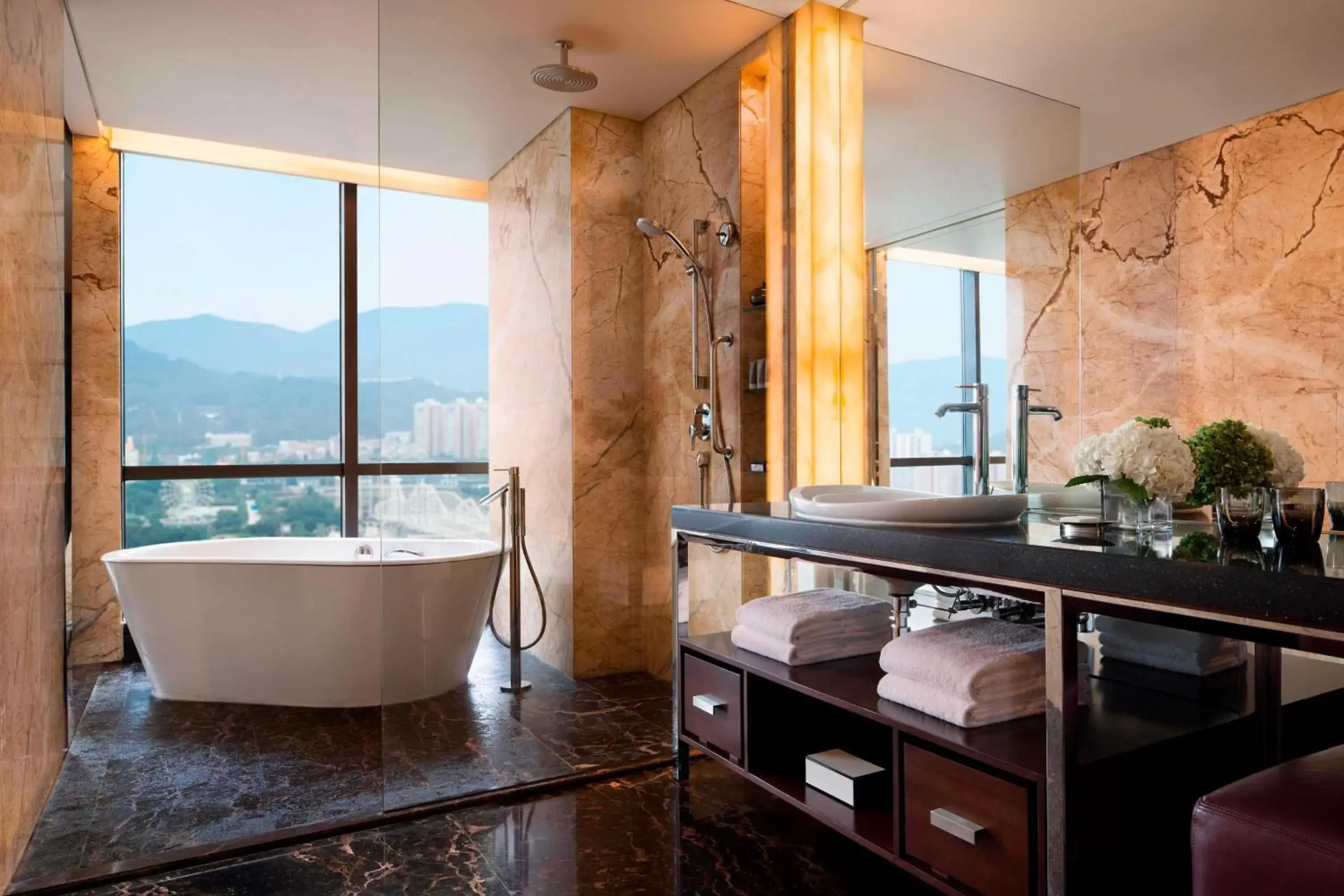 Bathroom in JW Marriott Hotel Shenzhen