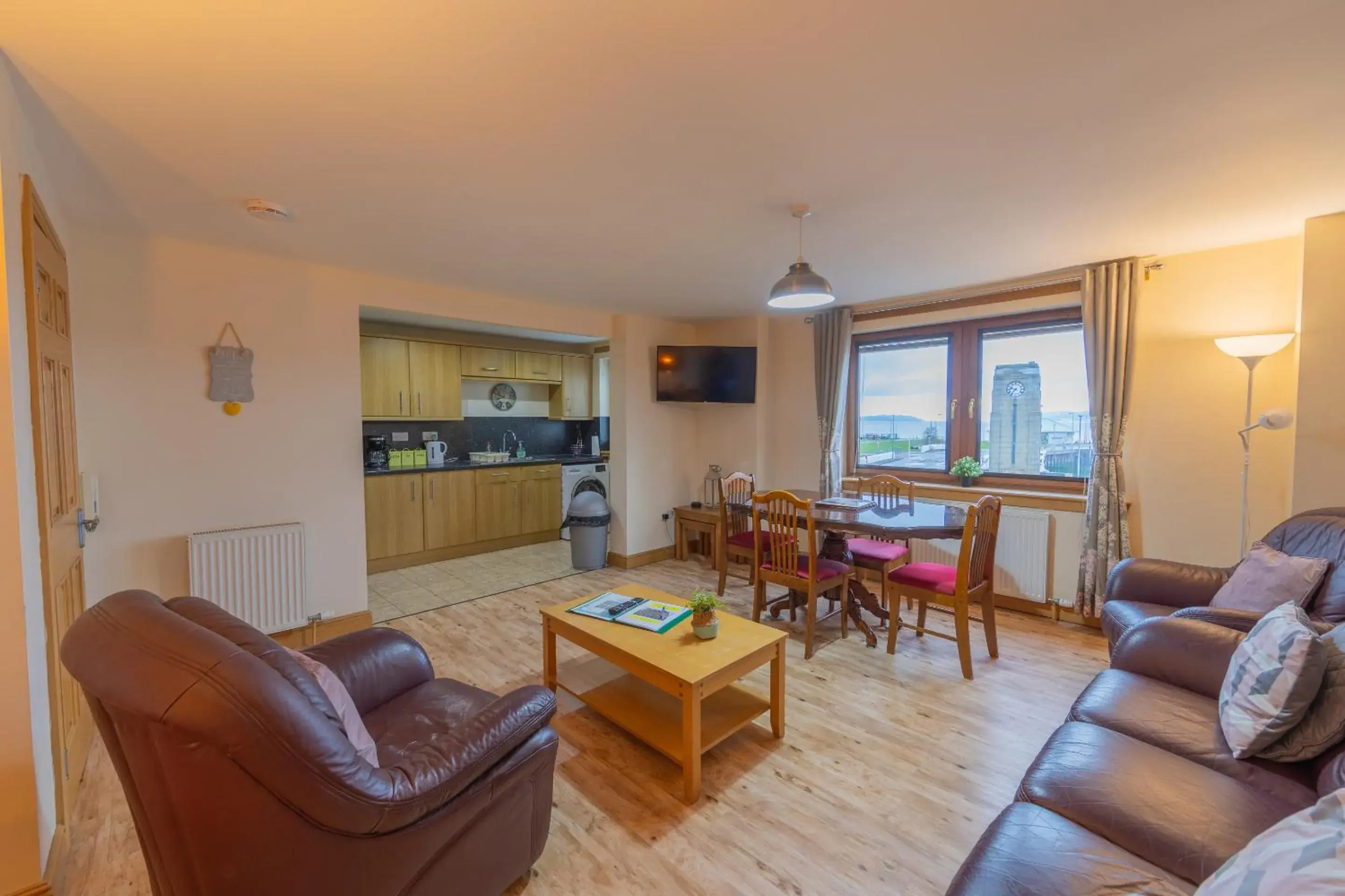 Living room, Seating Area in Quay Head View