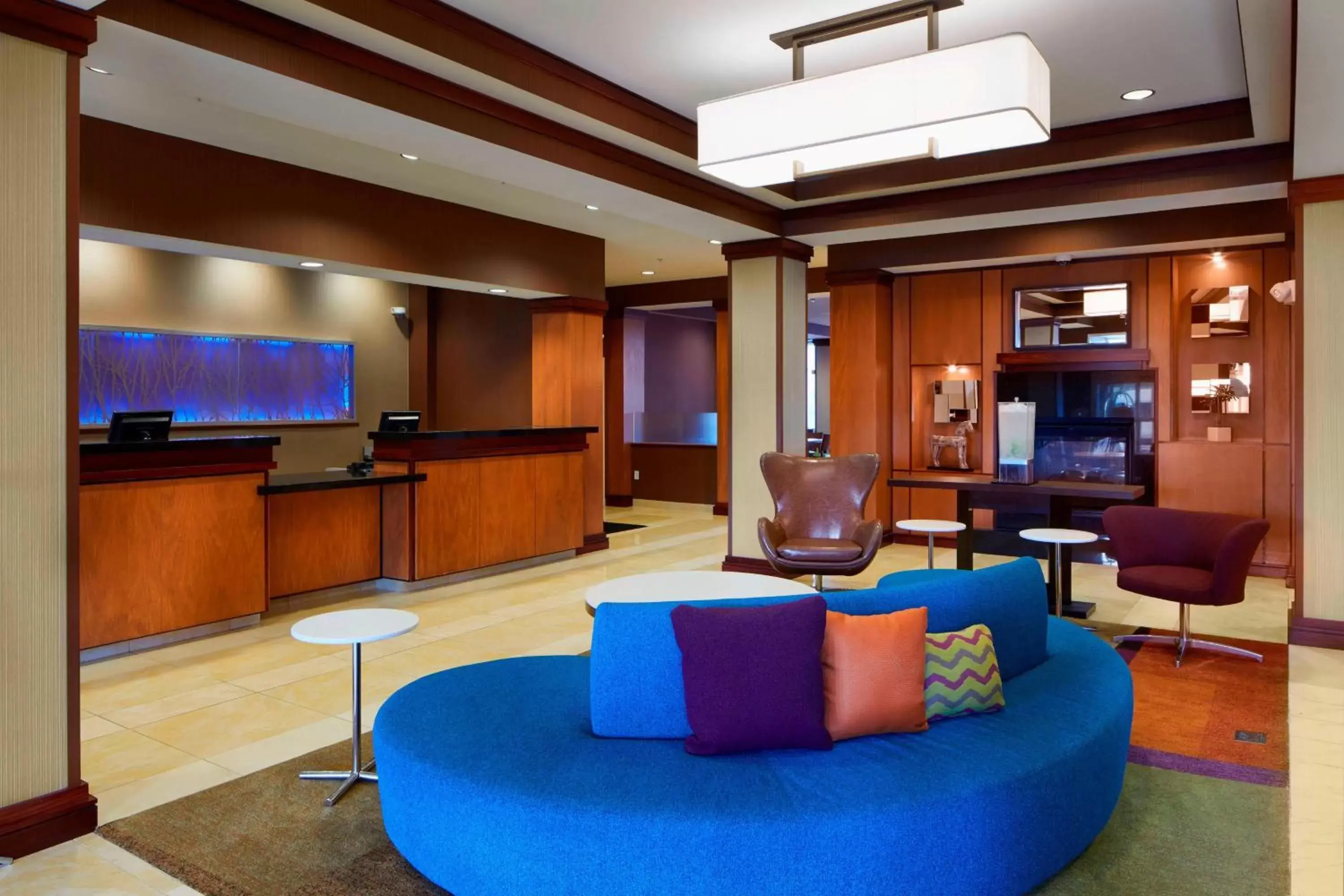 Lobby or reception, Seating Area in Fairfield Inn and Suites Columbus Polaris
