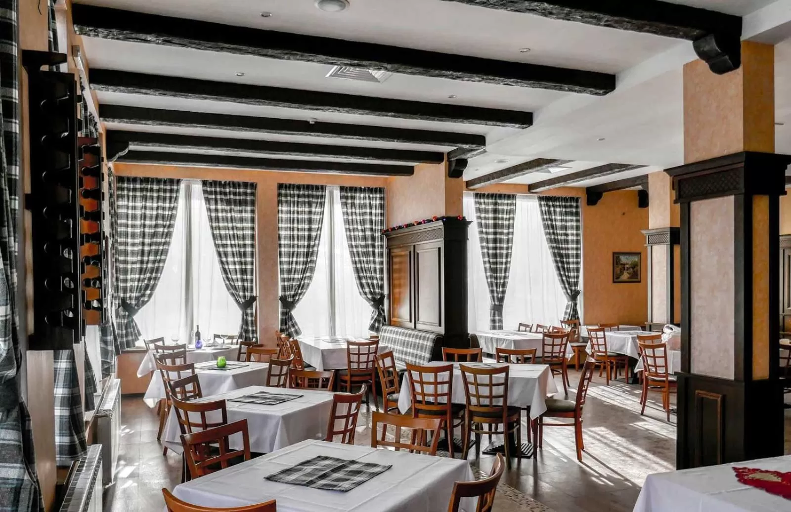 Restaurant/places to eat in Park Hotel Panorama